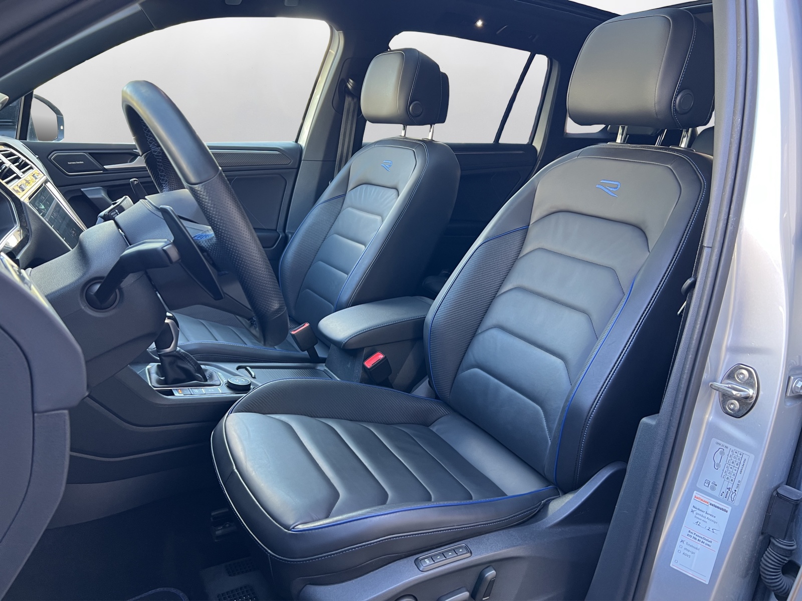 VW Tiguan 2.0TSI R 4Motion DSG - 10