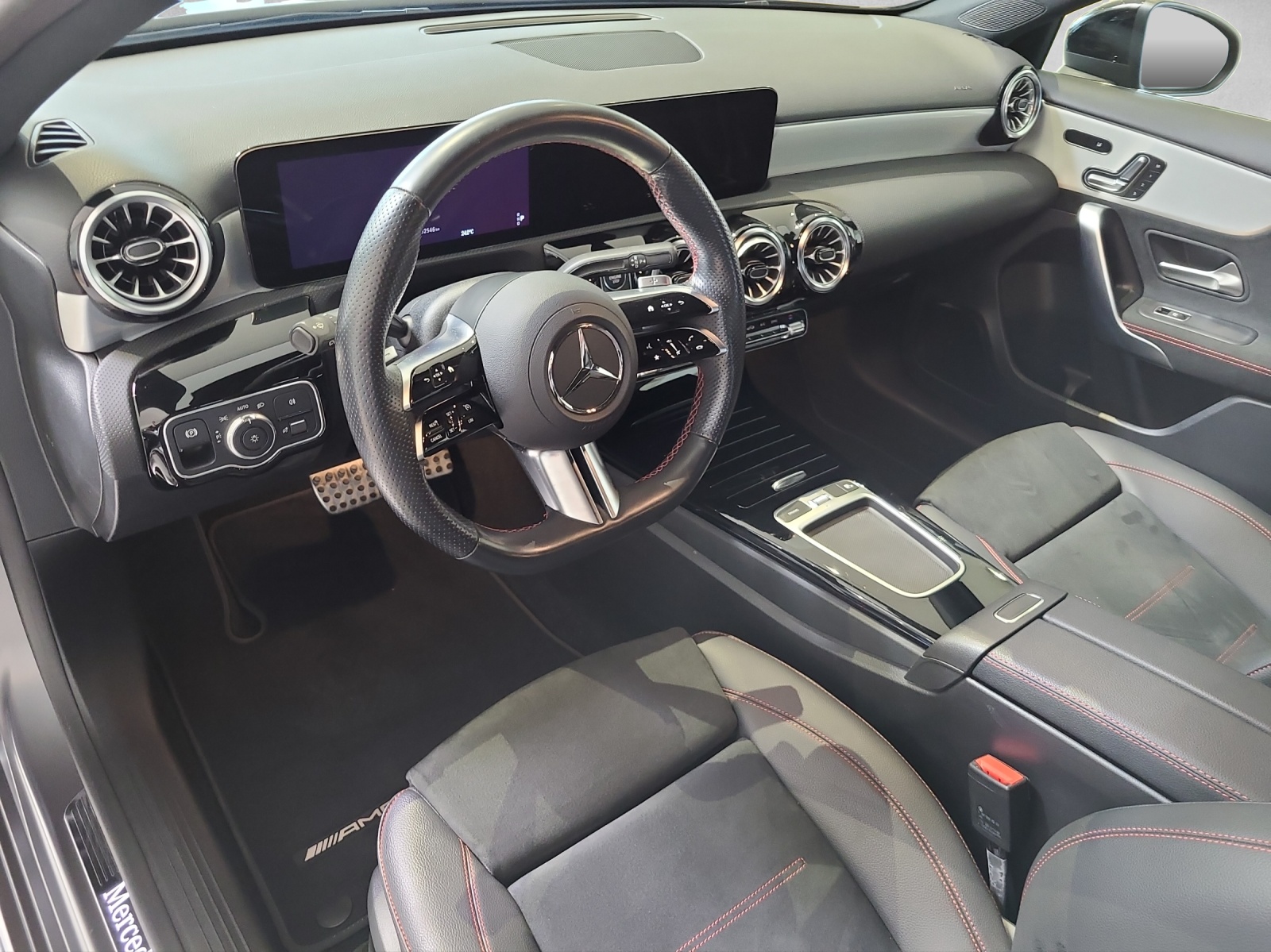 MERCEDES-BENZ A 250 4Matic AMG Line 7G-DCT - 7