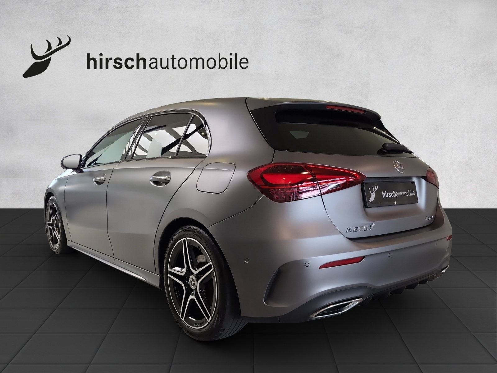 MERCEDES-BENZ A 250 4Matic AMG Line 7G-DCT - 2