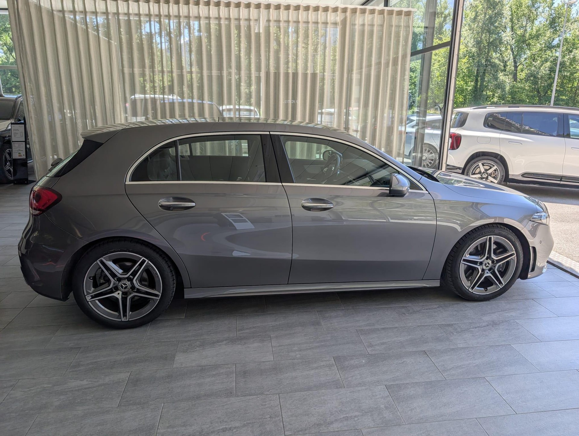 MERCEDES-BENZ A 250 AMG Line - 6