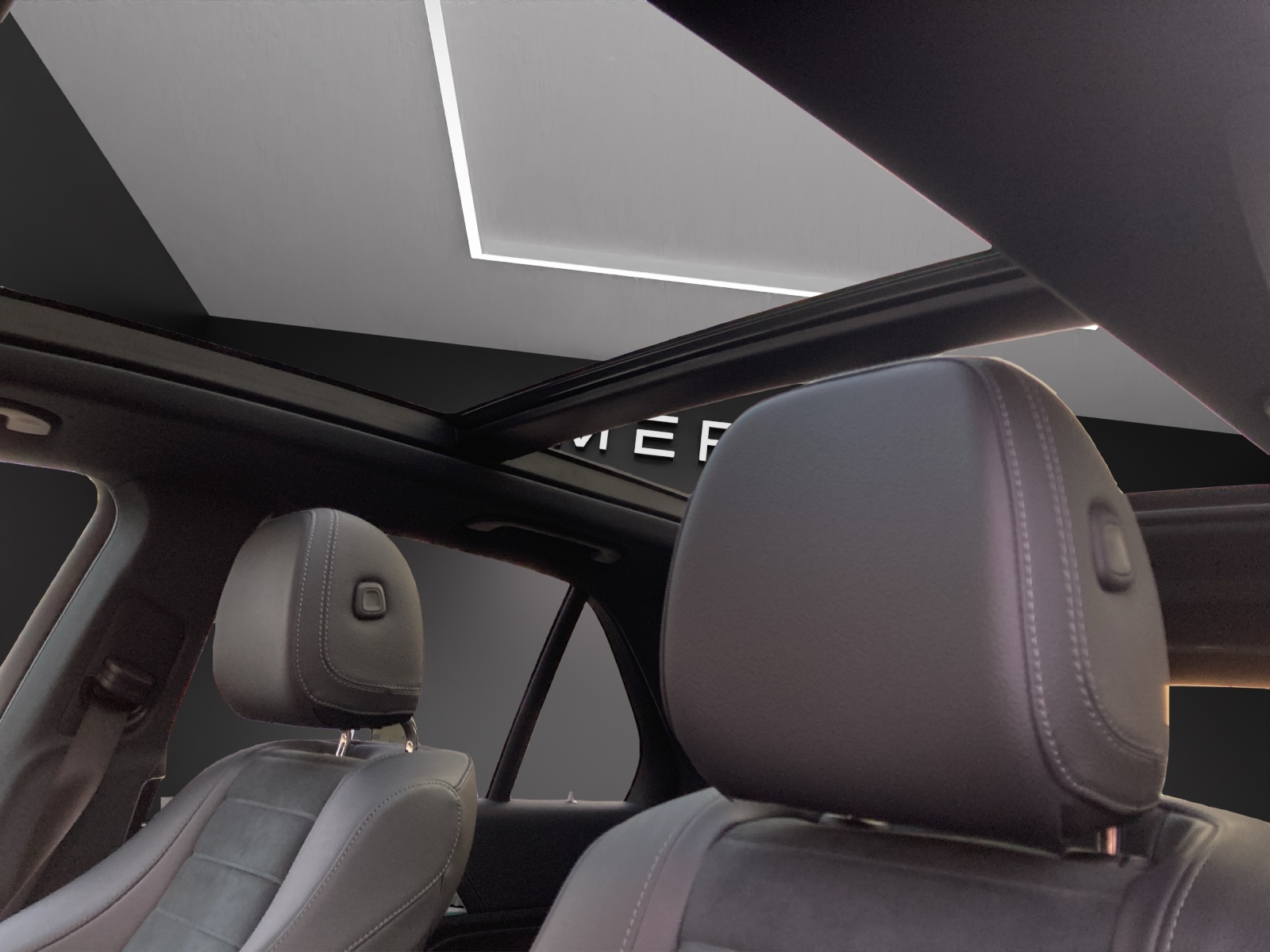 MERCEDES-BENZ GLE 450 AMG Line 4Matic - 9