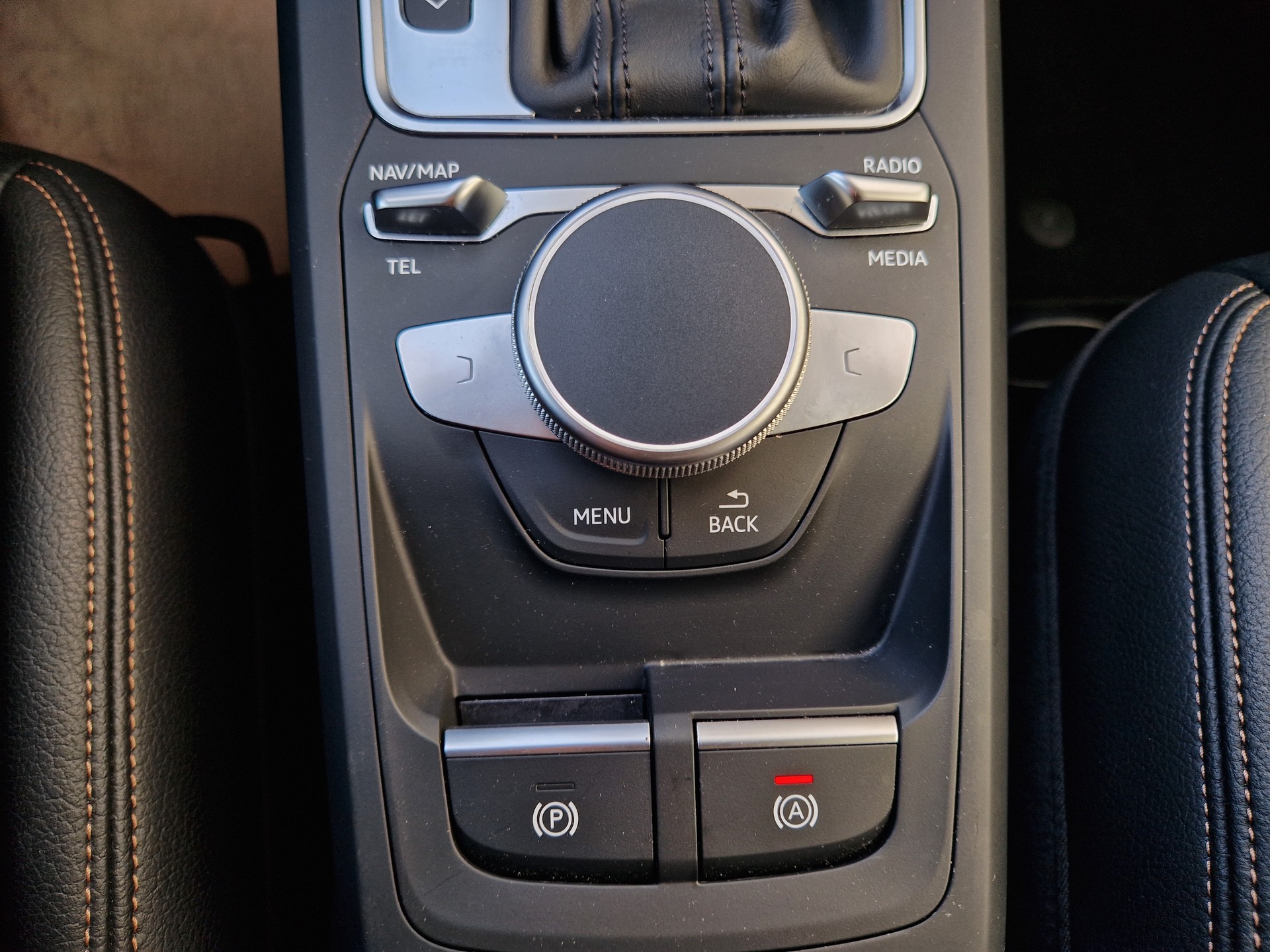 AUDI Q2 35 TFSI advanced S-tronic - 10