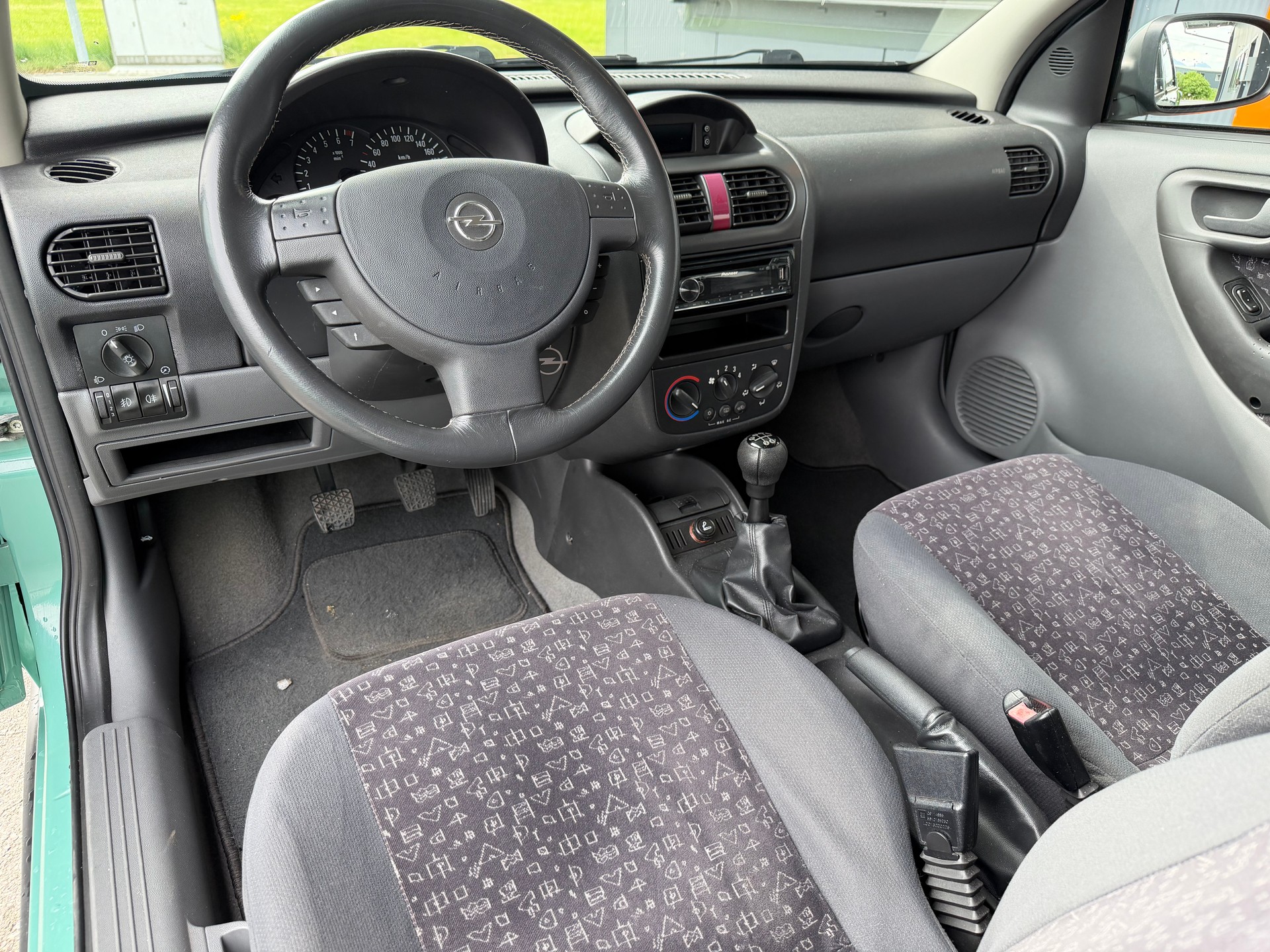 OPEL Corsa 1.4 16V Comfort - 8