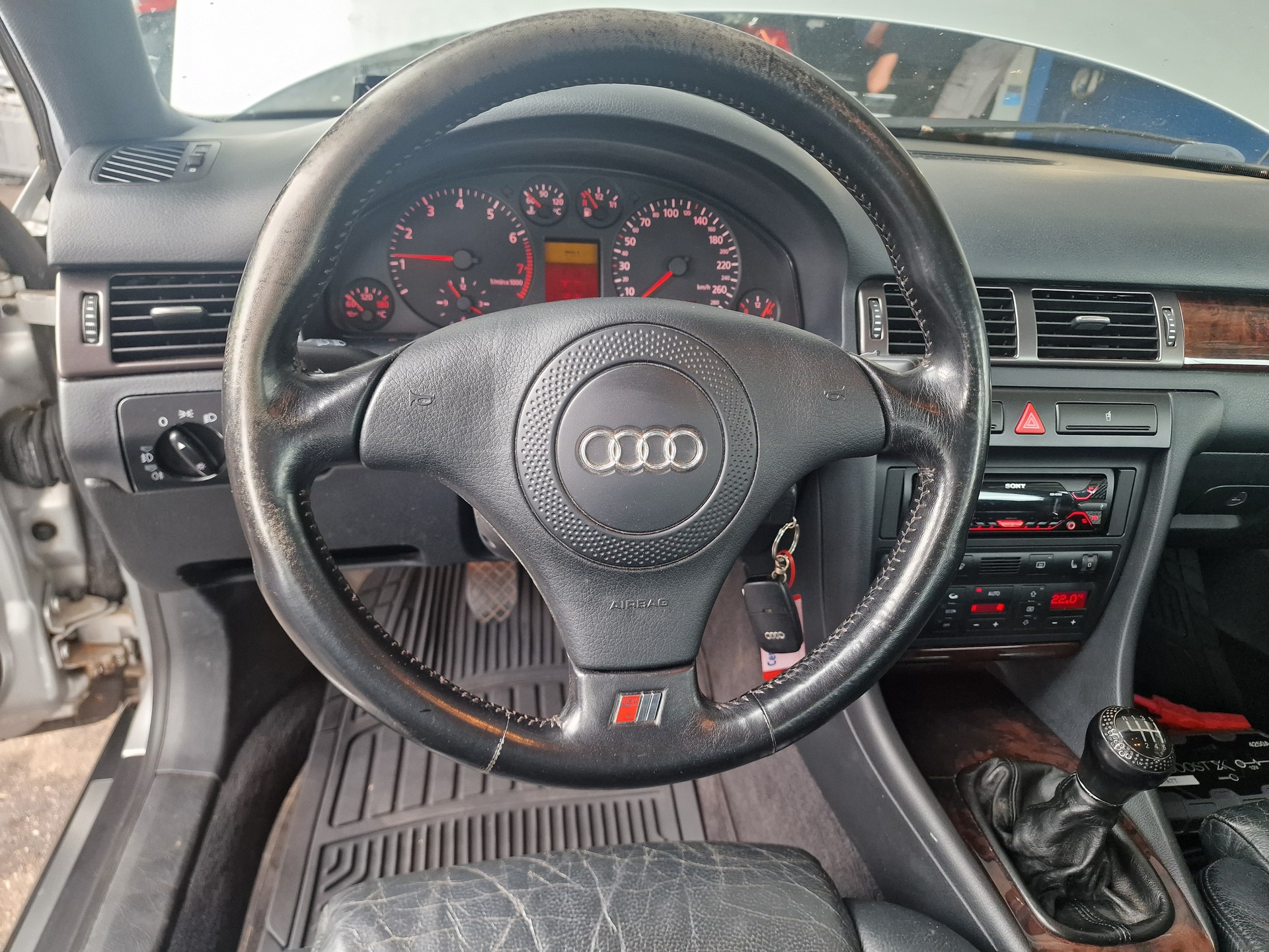 AUDI A6 Avant 2.7 T quattro Advance gepflegt AHK MFK Neu 12Mt Gara - 10