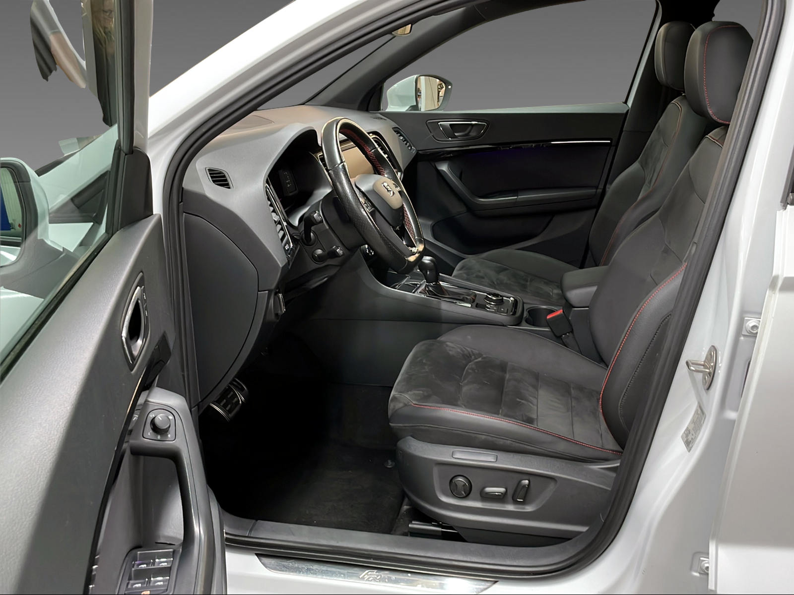 SEAT Ateca 2.0 TSI FR 4Drive DSG - 6