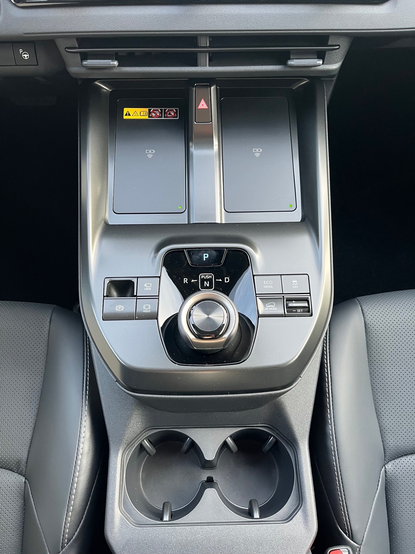 TOYOTA bZ4X Premium AWD Facelift (2026) - 23