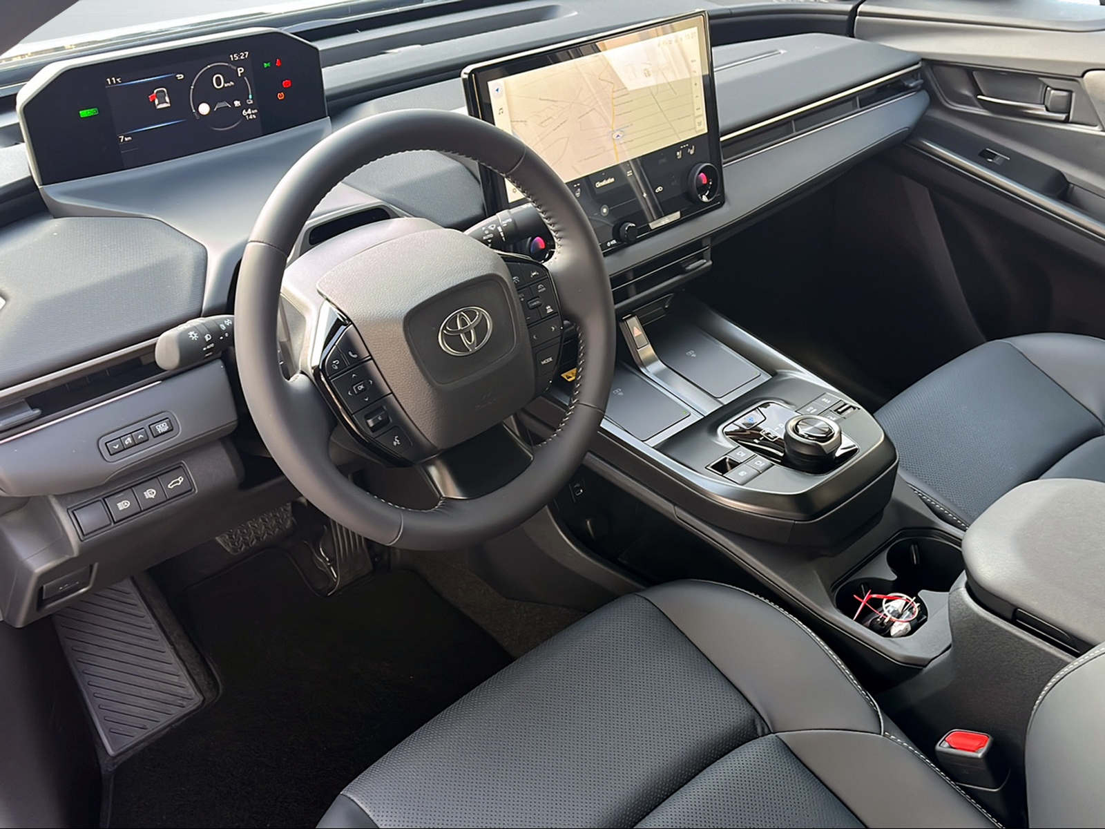 TOYOTA bZ4X Premium AWD Facelift (2026) - 6