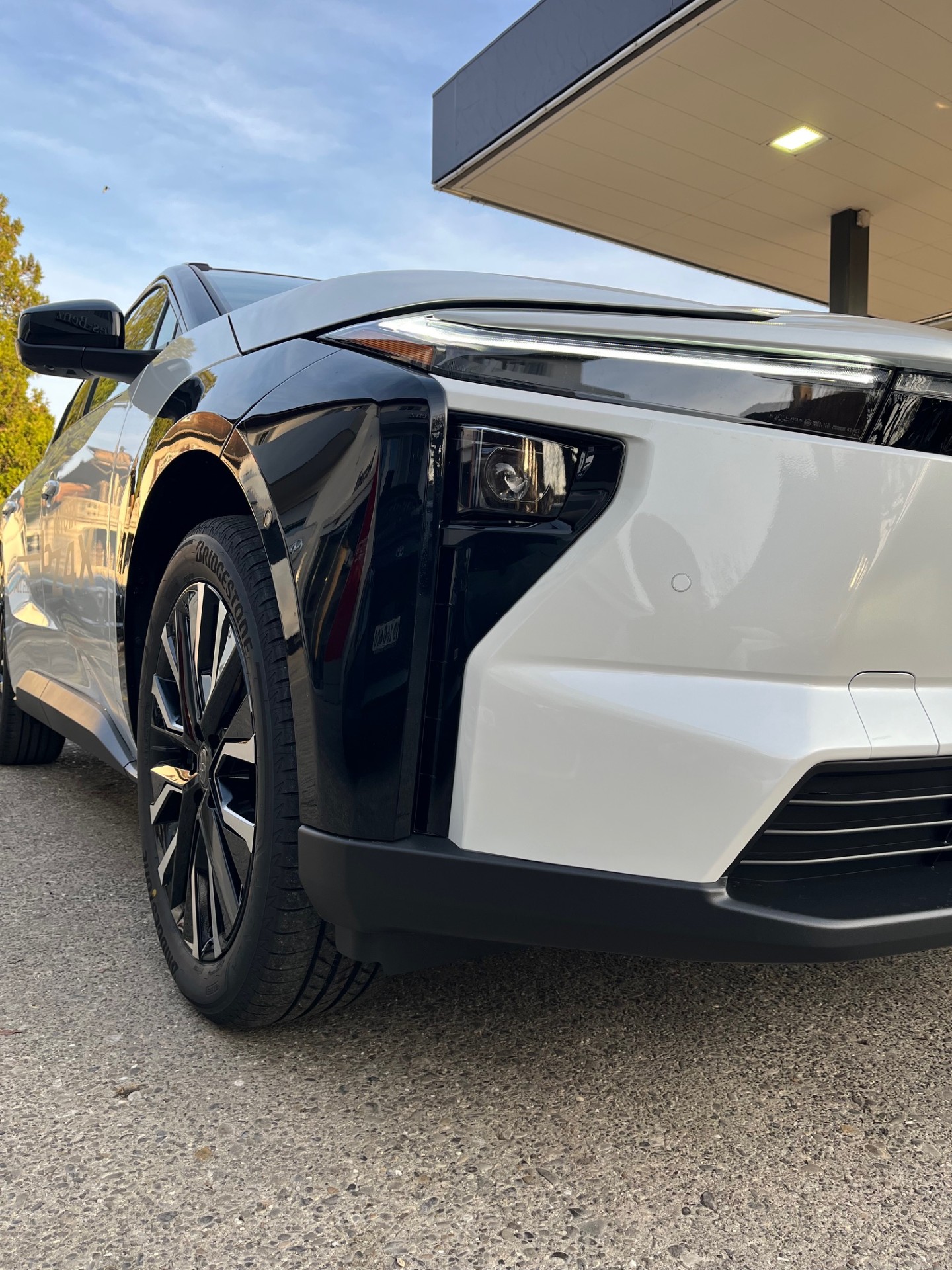 TOYOTA bZ4X Premium AWD Facelift (2026) - 14