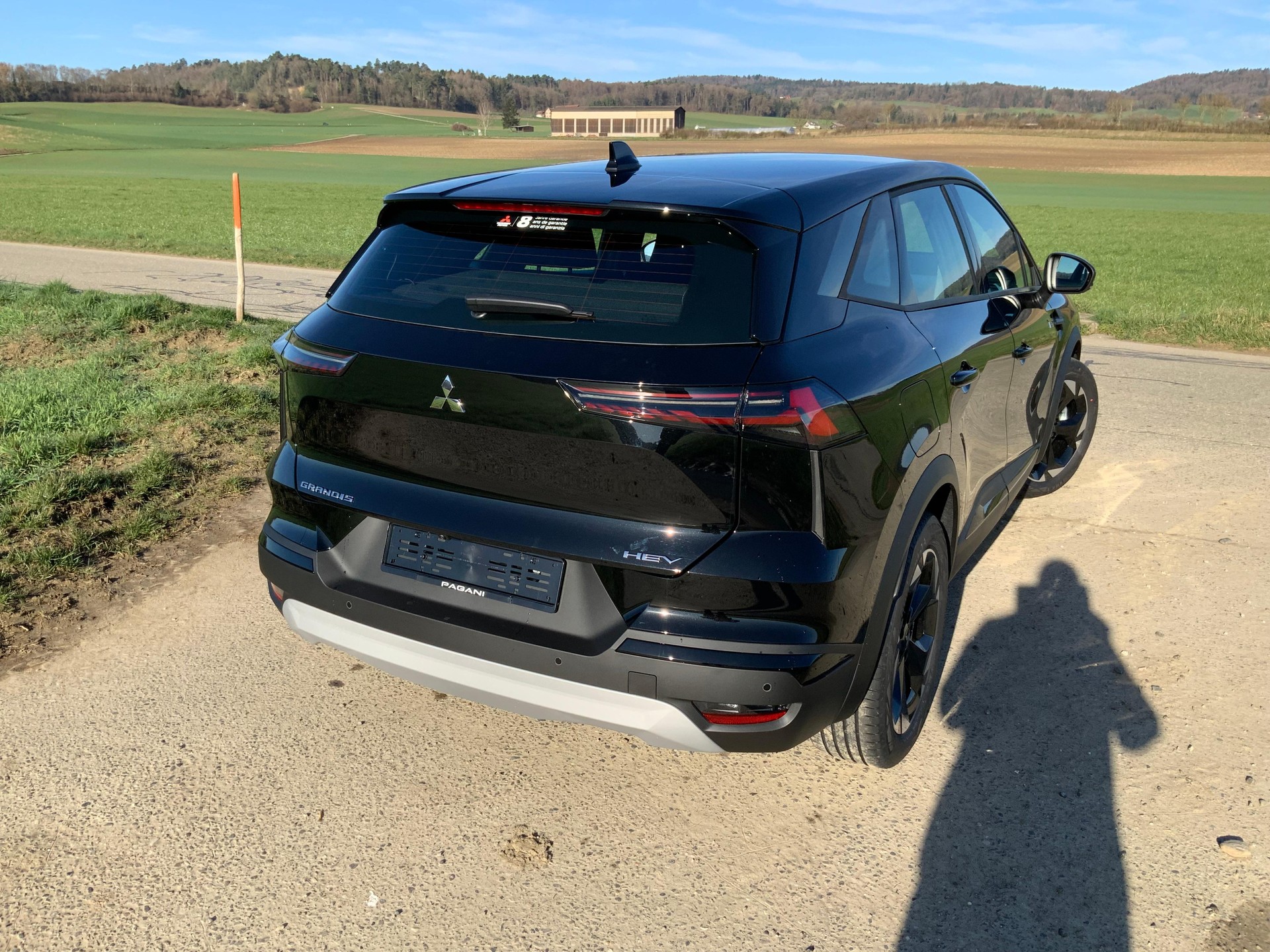 MITSUBISHI Grandis 1.8 HEV Invite+ - 4