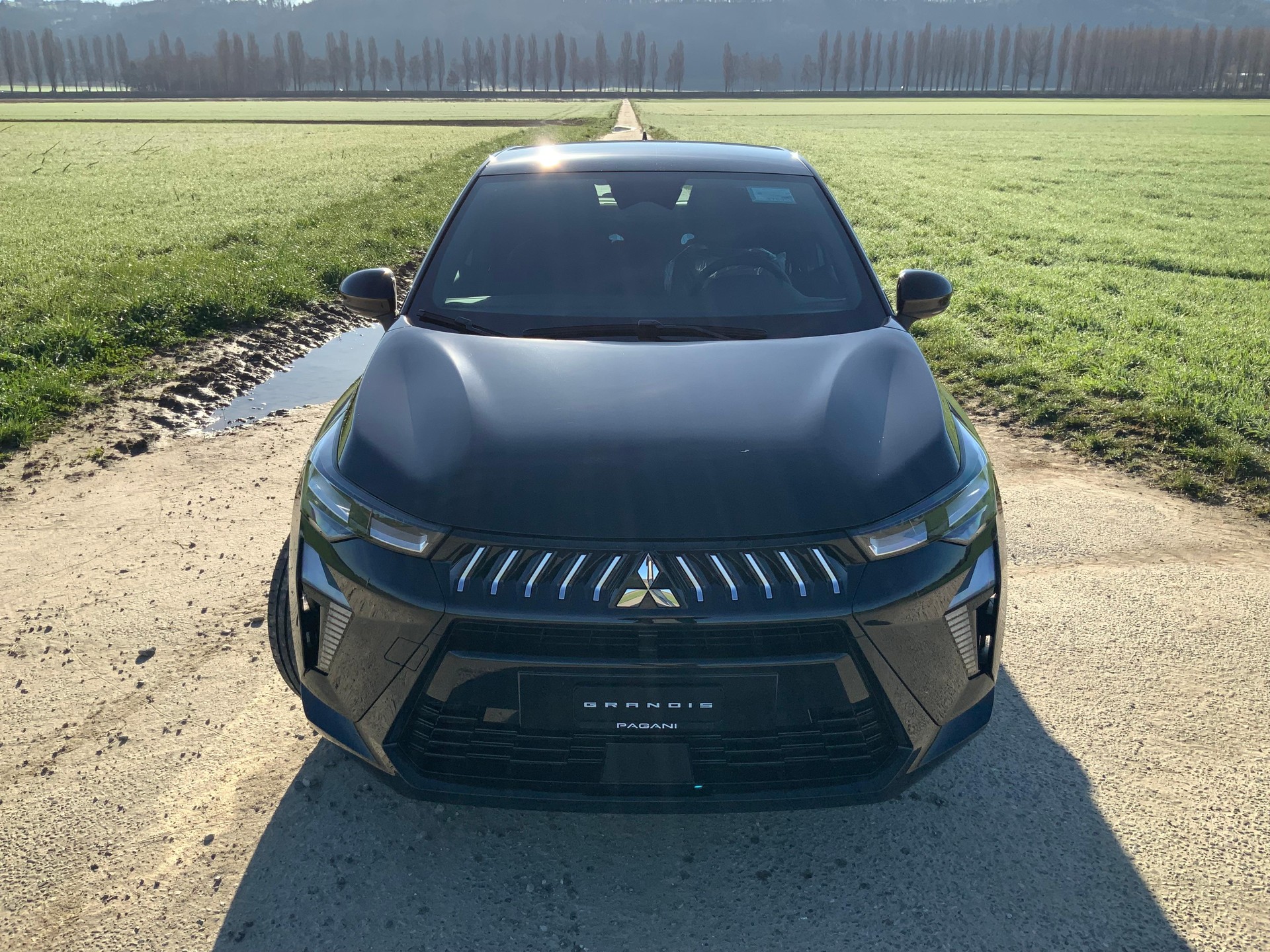 MITSUBISHI Grandis 1.8 HEV Invite+ - 2