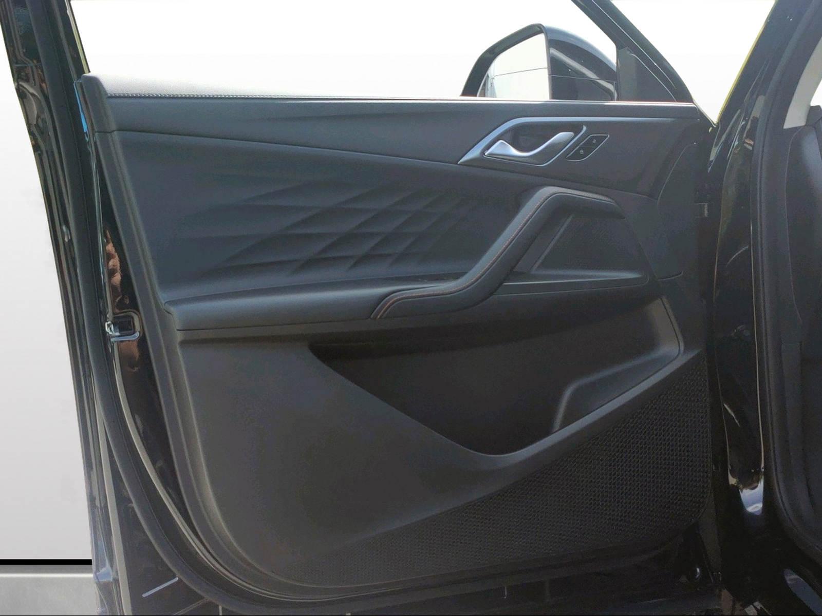 MG HS 1.5 Hybrid Luxury - 7