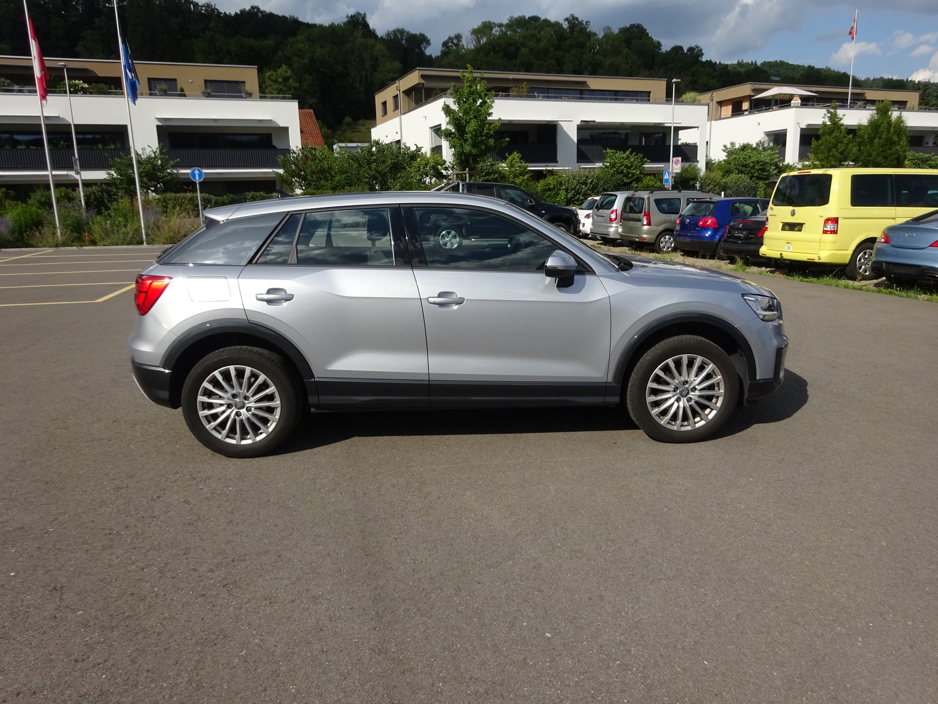 AUDI Q2 35 TFSI Design Attraction S-tronic - 4