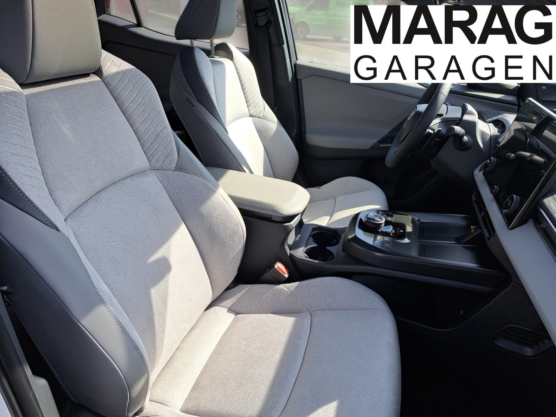 TOYOTA C-HR+ 77 kWh Premium AWD - 7