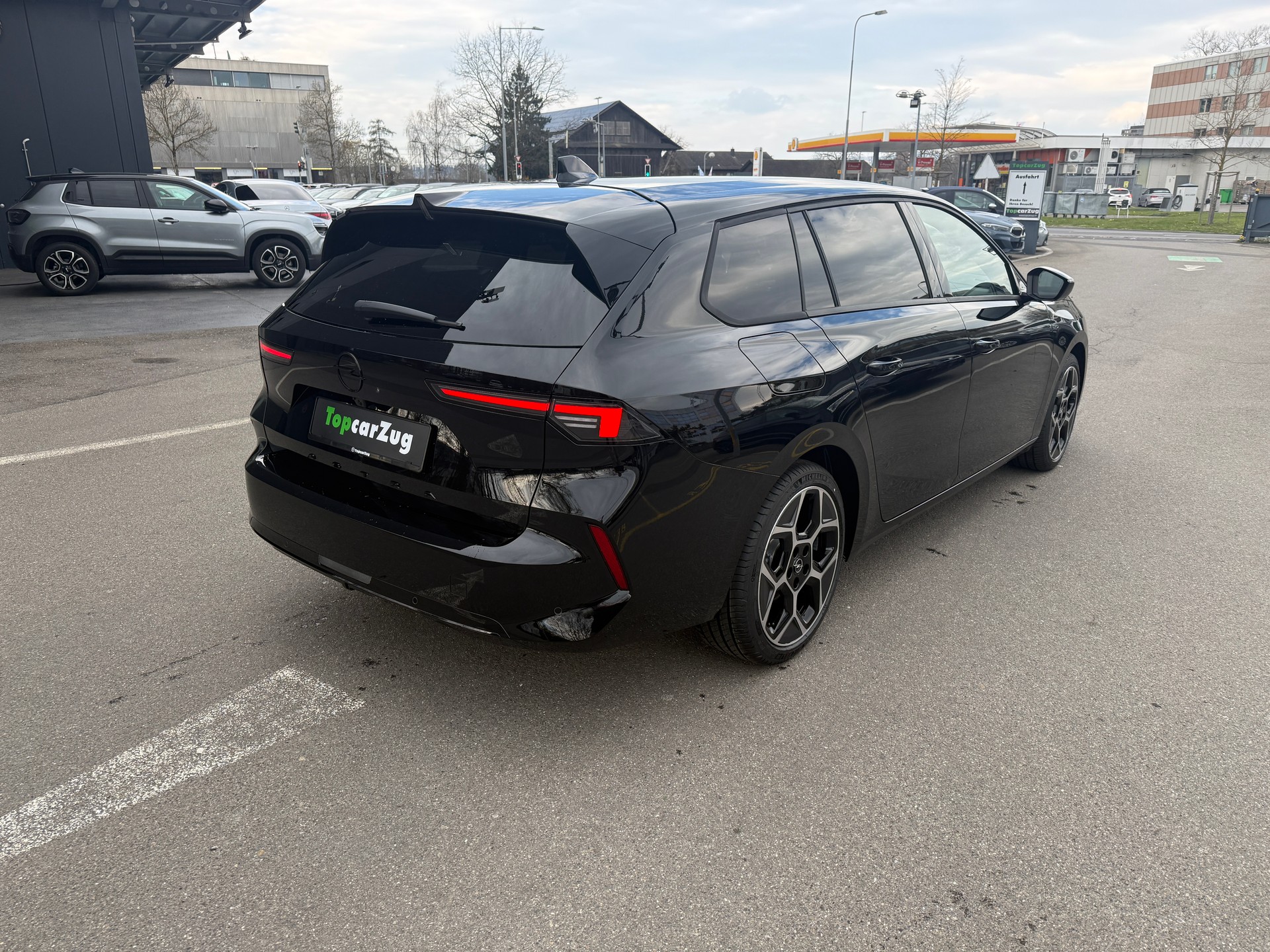 OPEL Astra Sports Tourer 1.2i Turbo GS A - 5