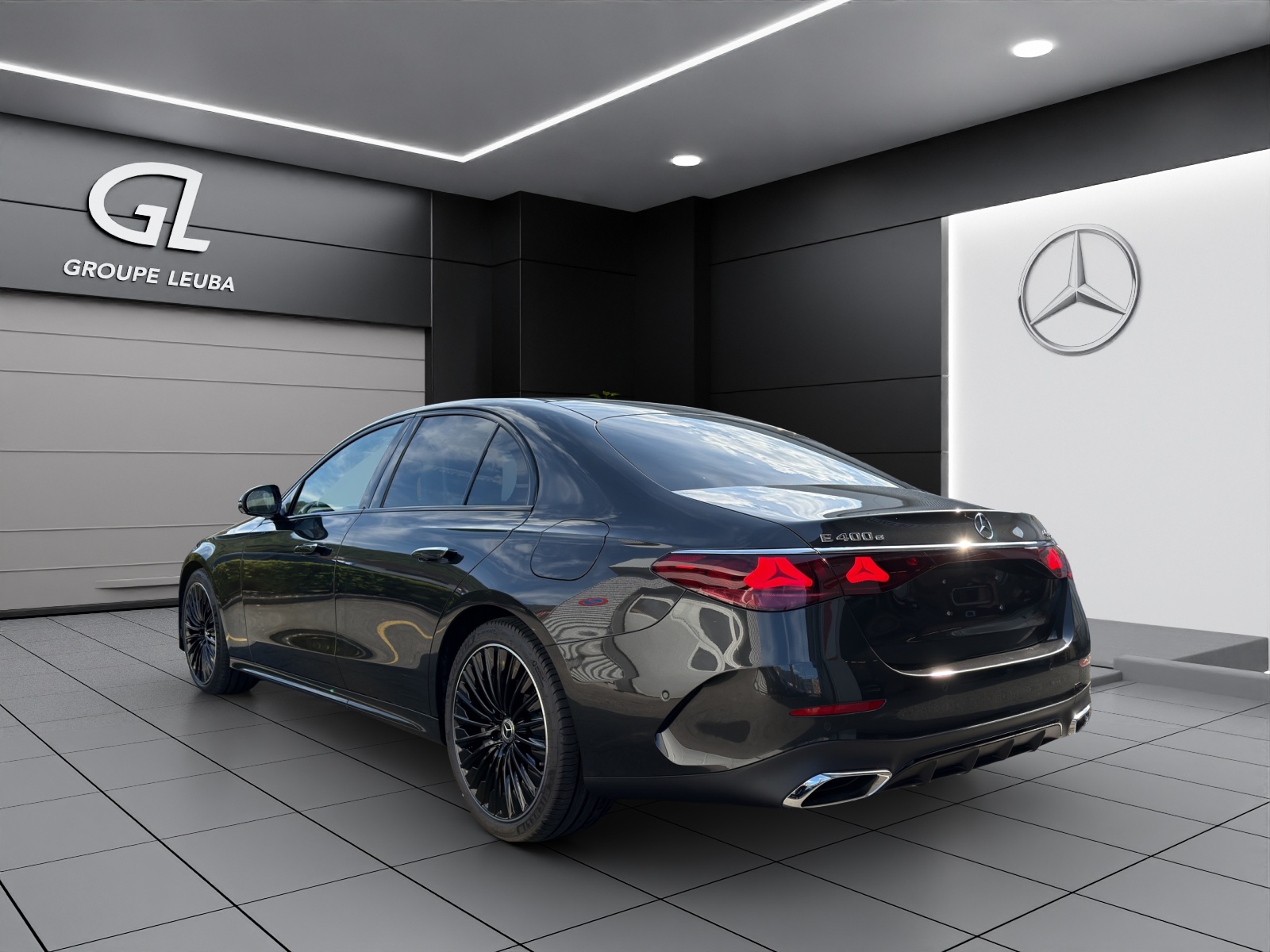 MERCEDES-BENZ E 400 e 4Matic 9G-Tronic - 4