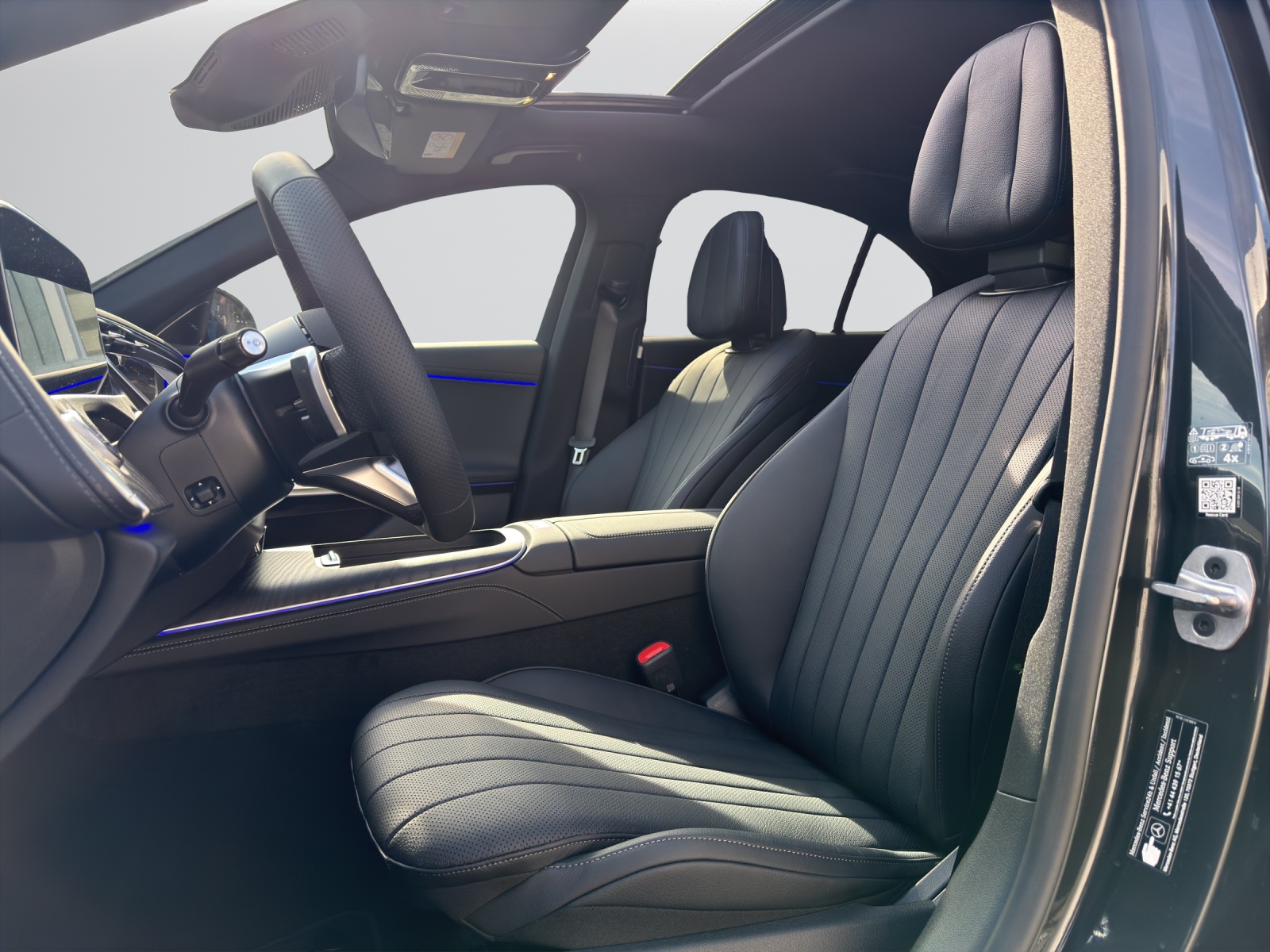 MERCEDES-BENZ E 400 e 4Matic 9G-Tronic - 8