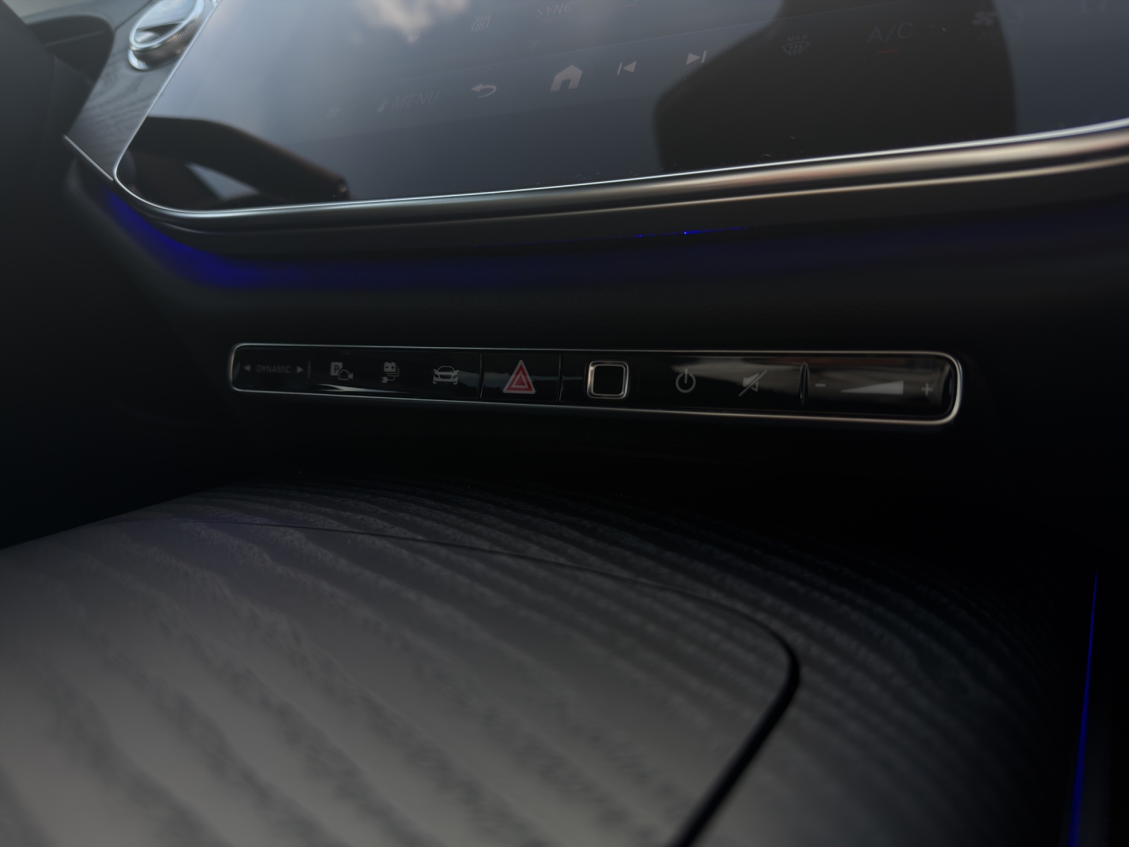 MERCEDES-BENZ E 400 e 4Matic 9G-Tronic - 15