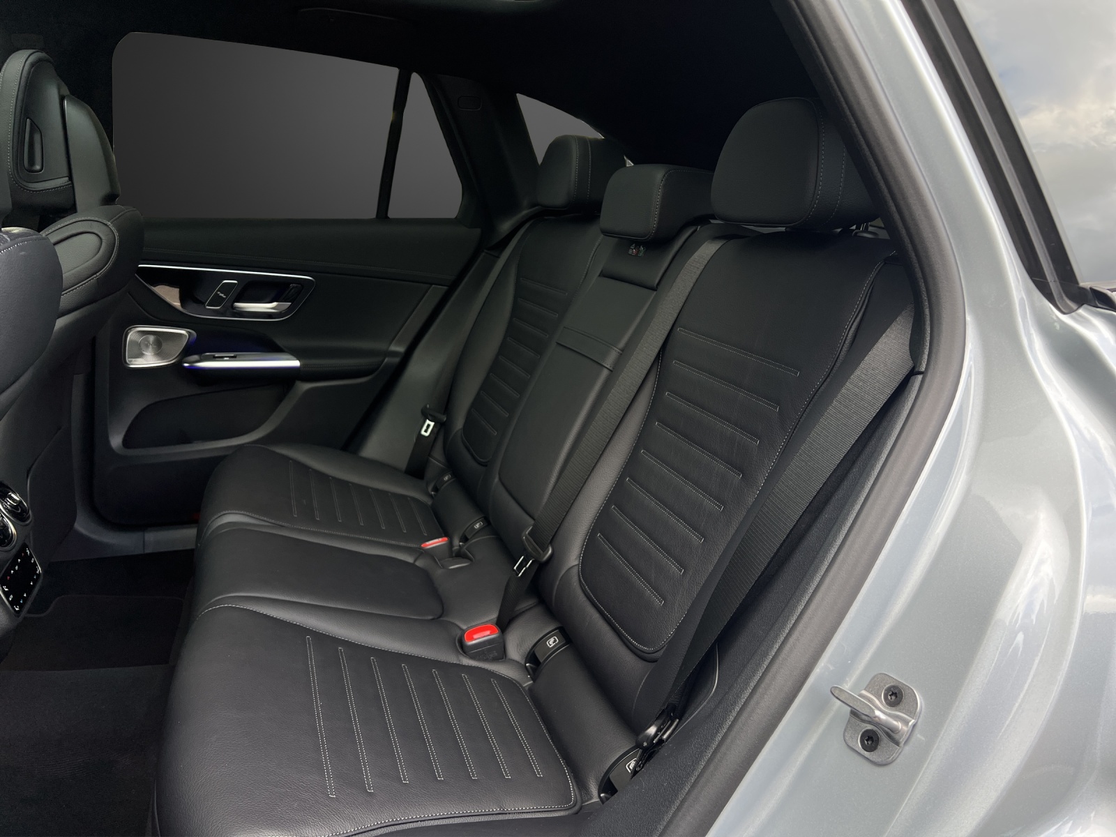 MERCEDES-BENZ GLC 300 e 4Matic EQ Star 9G-Tronic - 12