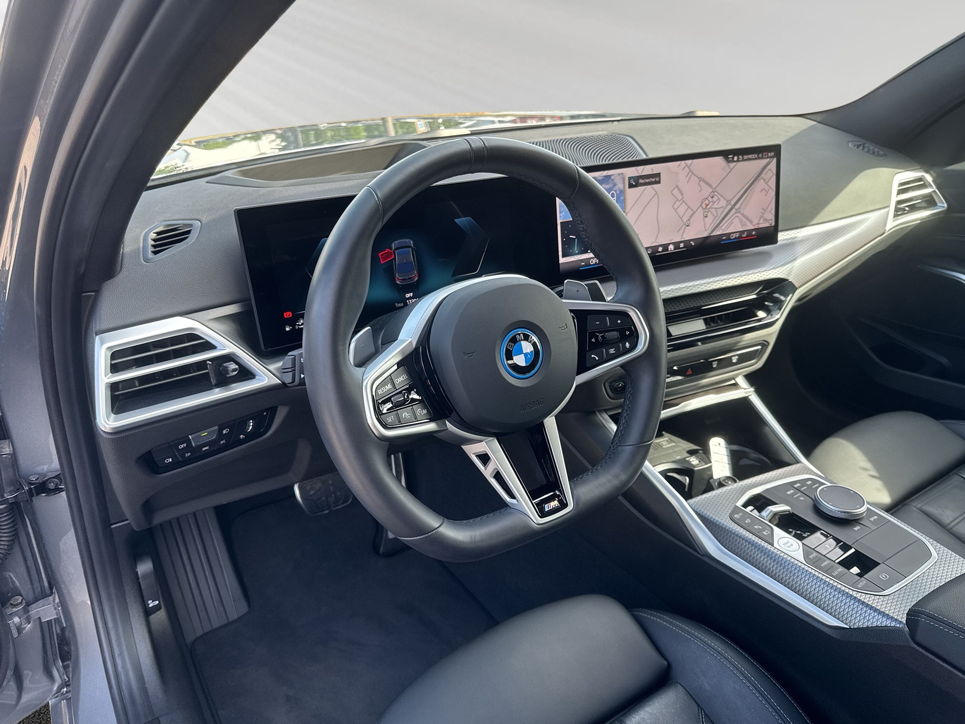 BMW 330e xDrive Steptronic M Sport - 4