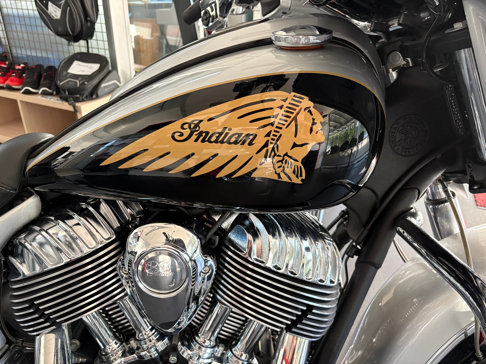 INDIAN Chieftain - 3