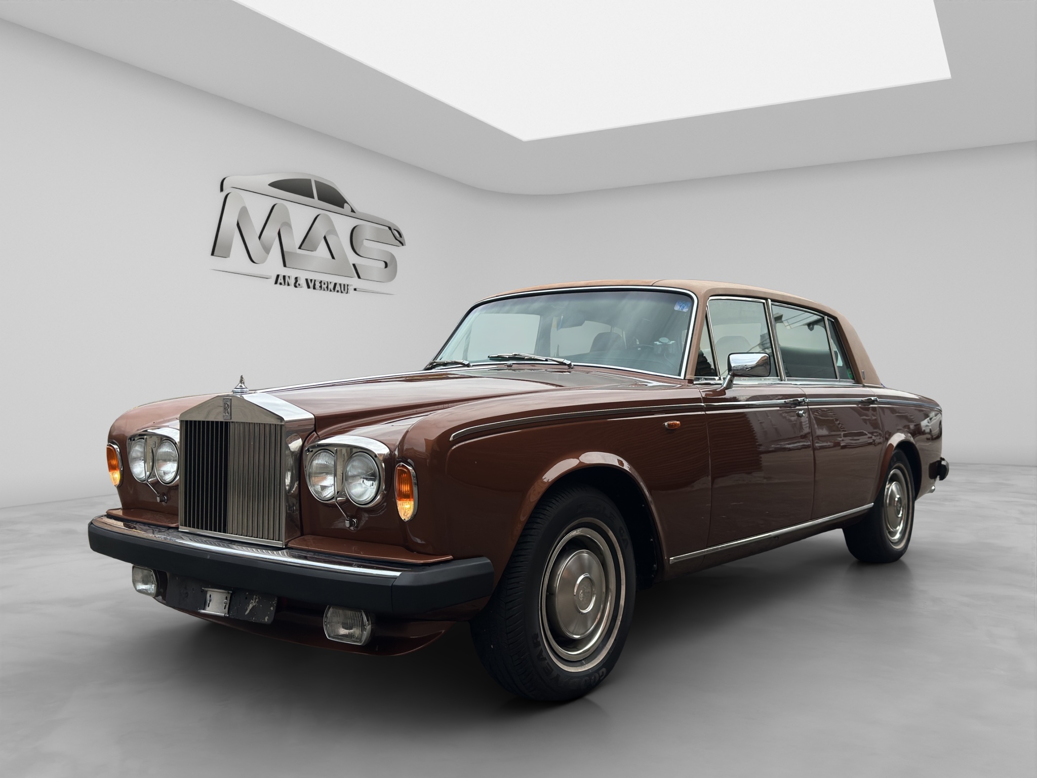 ROLLS-ROYCE Silver Wraith