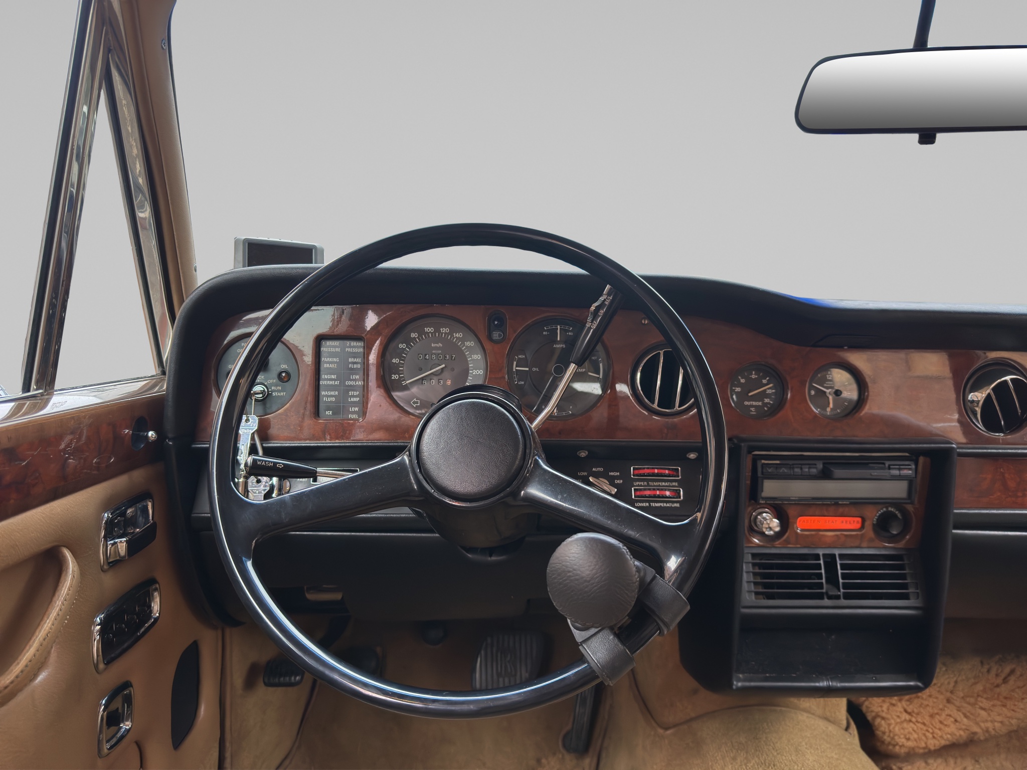 ROLLS-ROYCE Silver Wraith 11