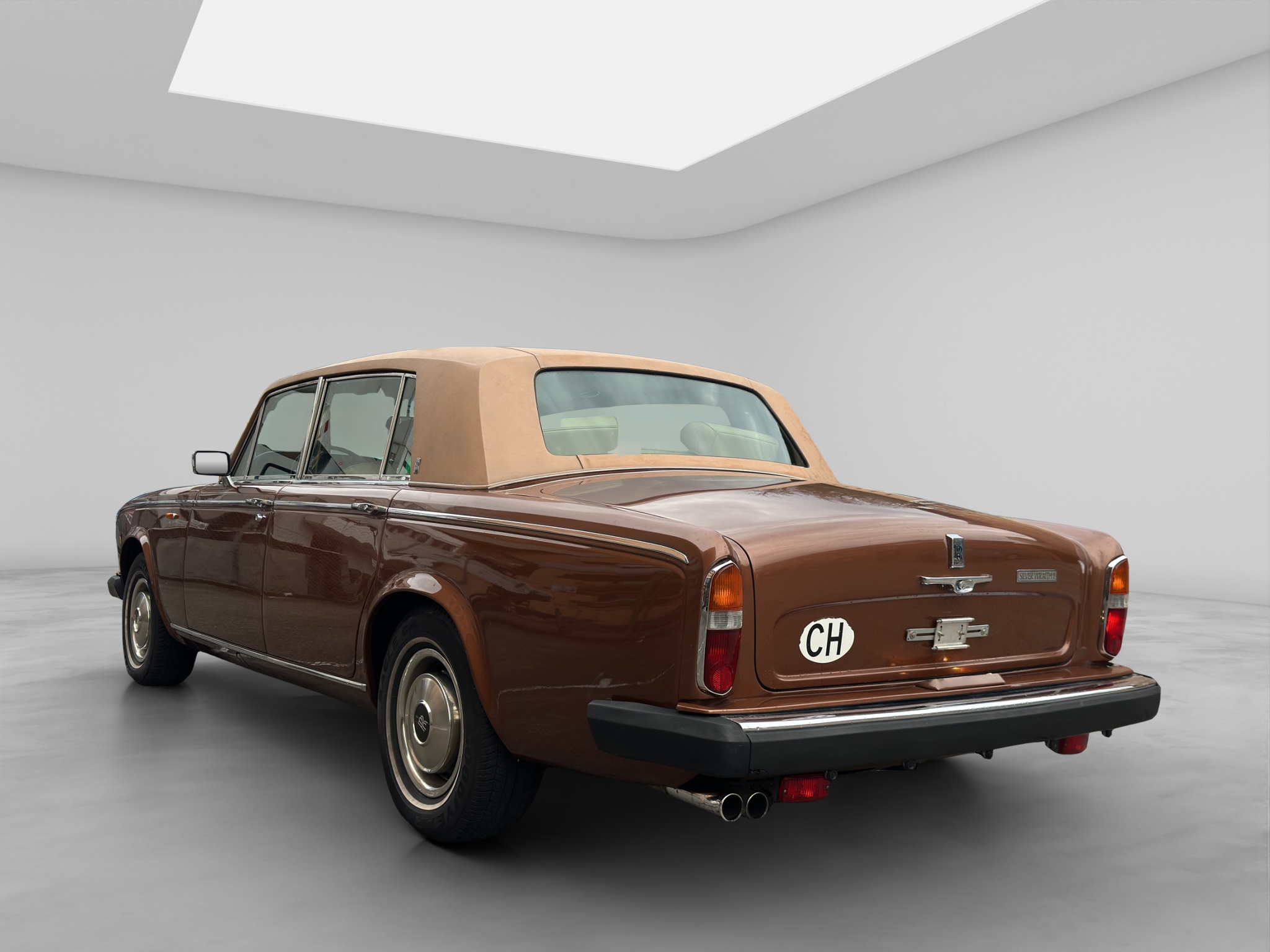 ROLLS-ROYCE Silver Wraith 4