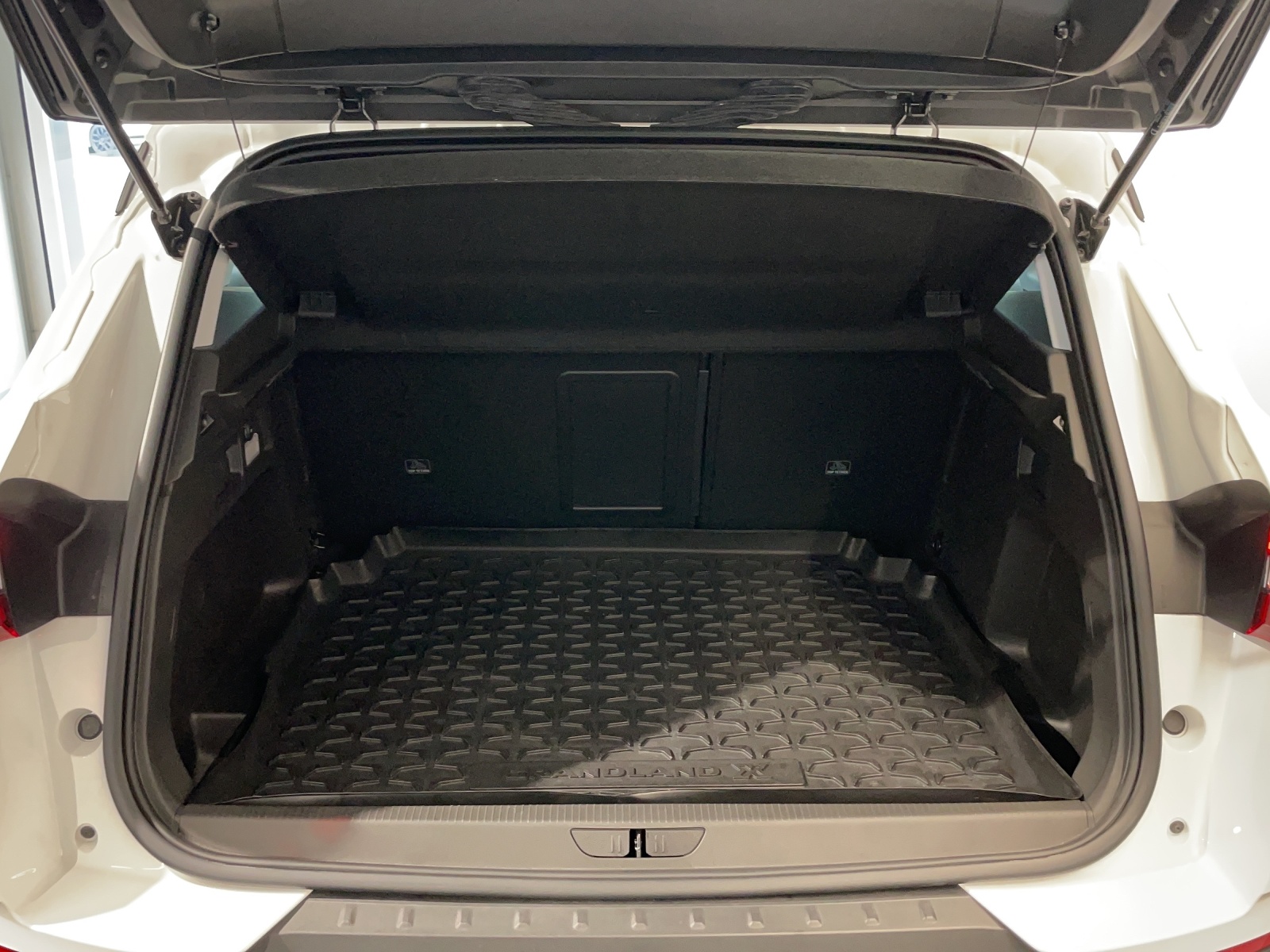 OPEL Grandland X 1.2 T Enjoy - 13