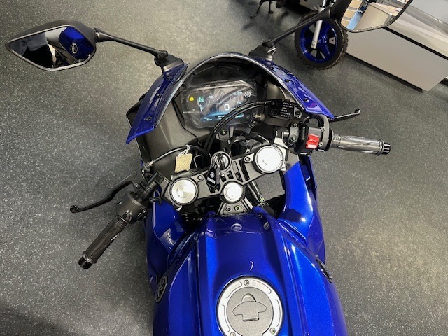 YAMAHA YZF-R 125 ABS - 4