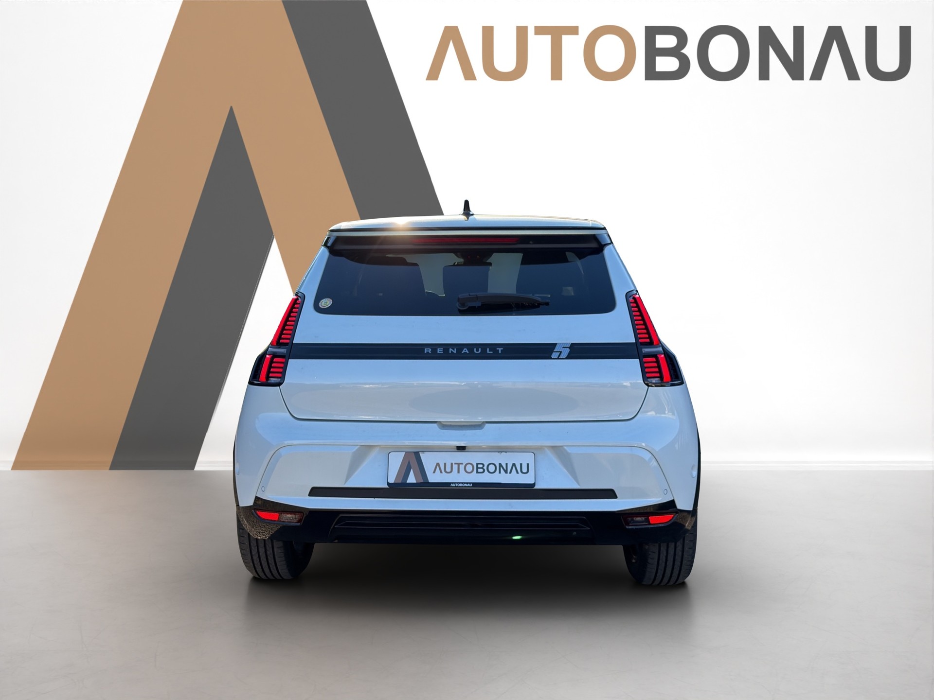 RENAULT R5 E-Tech Comfort Range iconic five - 4