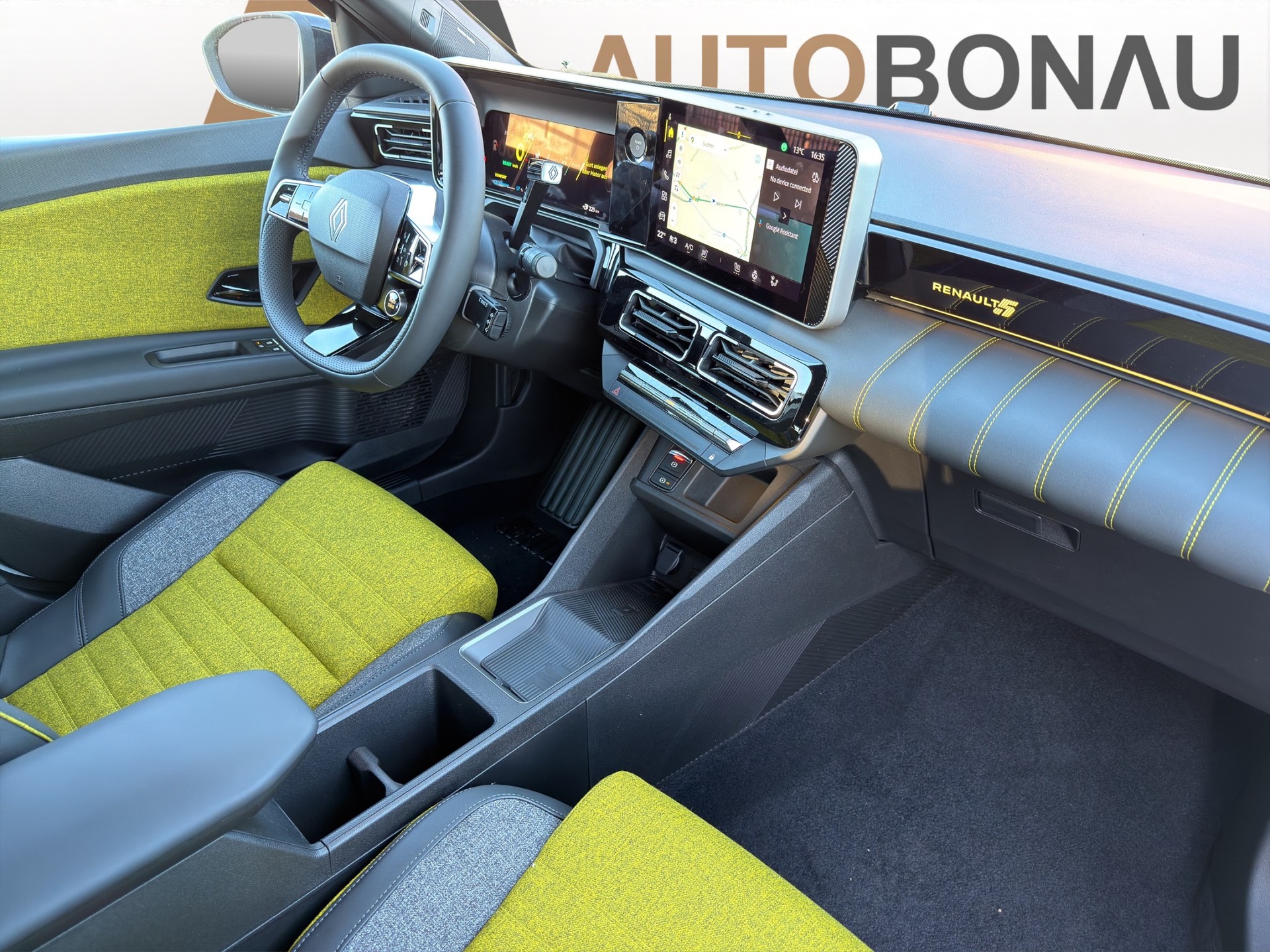 RENAULT R5 E-Tech Comfort Range iconic five - 11