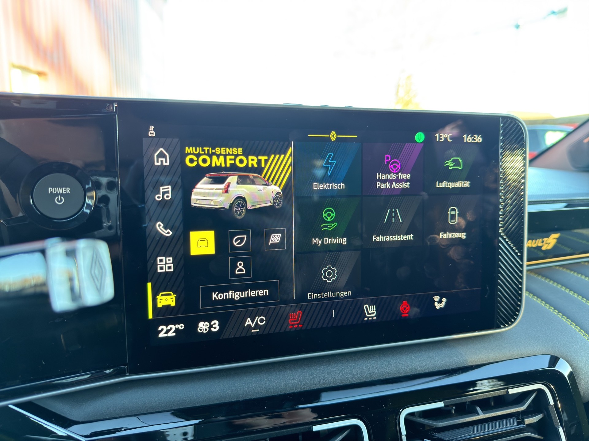 RENAULT R5 E-Tech Comfort Range iconic five - 28