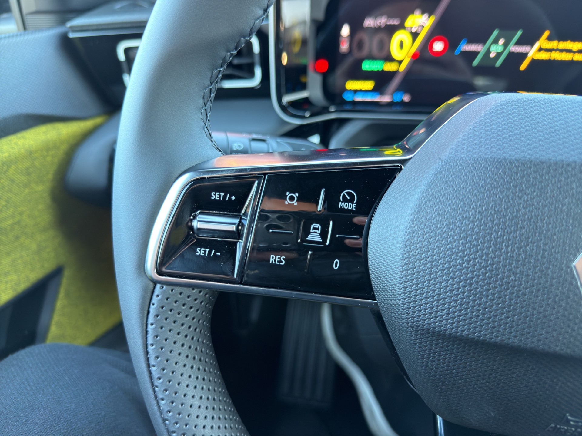 RENAULT R5 E-Tech Comfort Range iconic five - 24