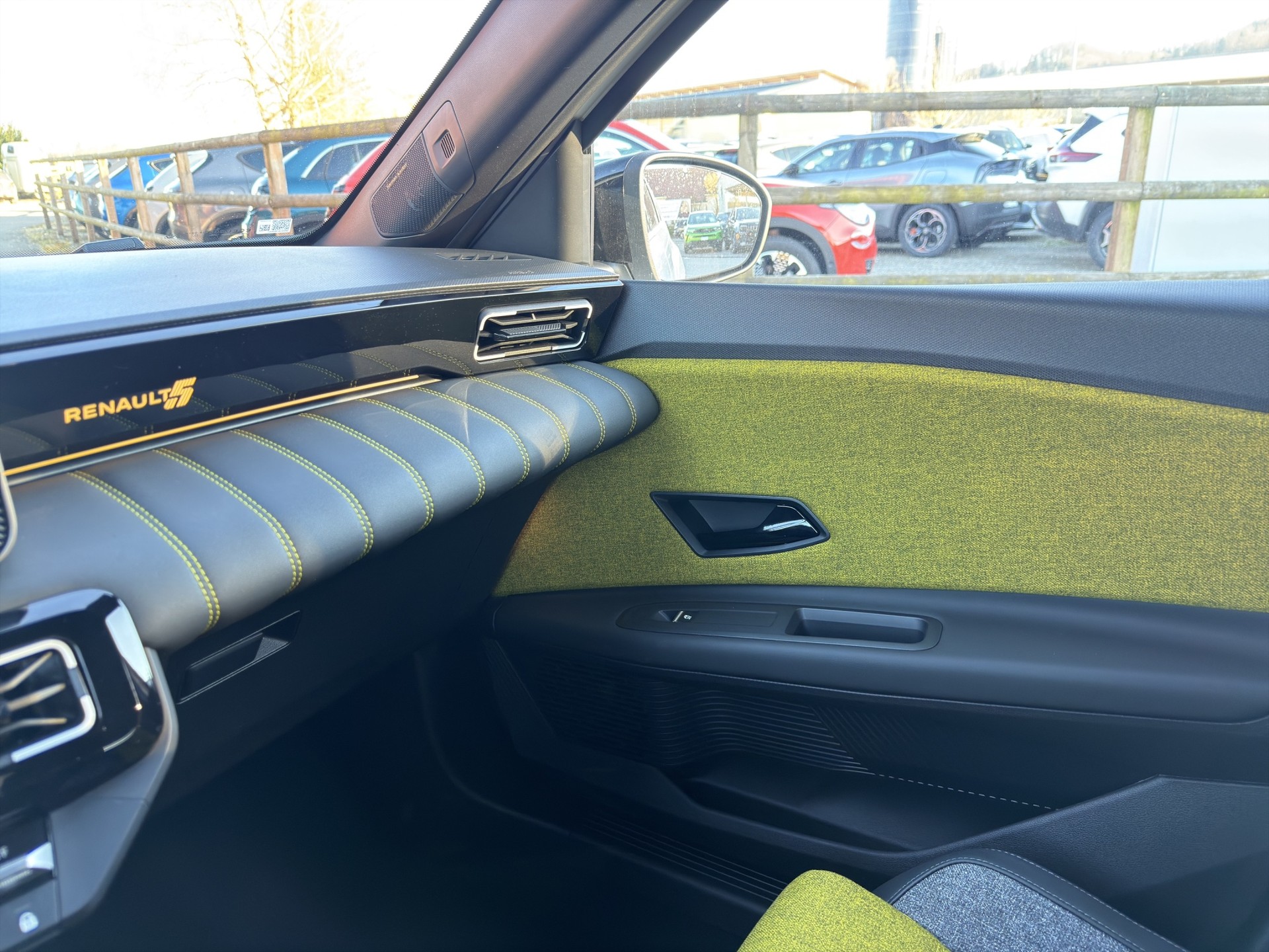 RENAULT R5 E-Tech Comfort Range iconic five - 31