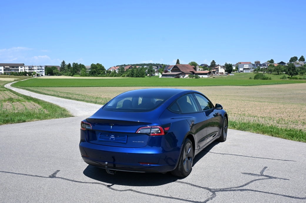 TESLA Model 3 Long Range Dual Motor AWD Facelift - 3