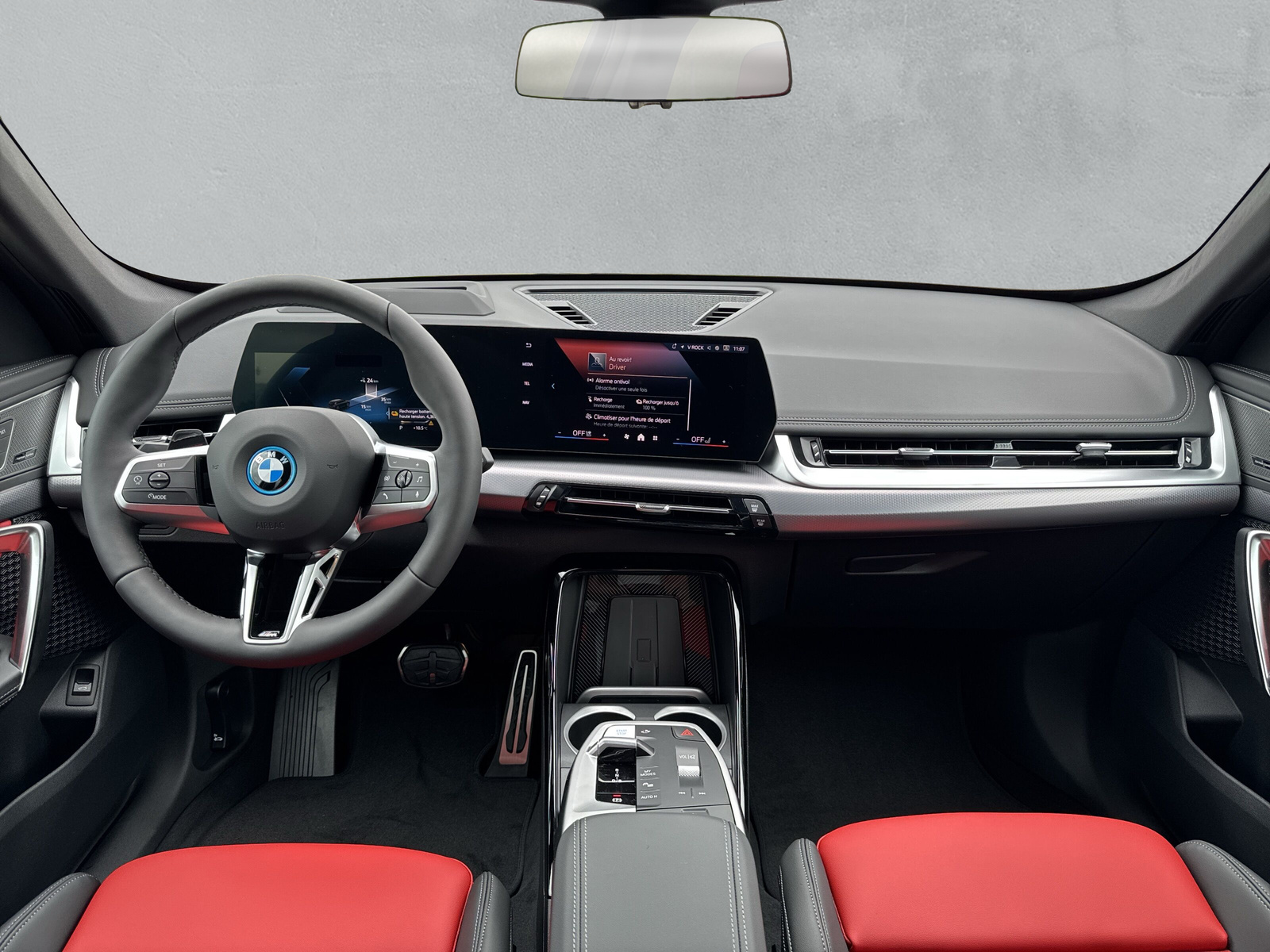 BMW iX1 eDrive 20 M Sport Pro - 16