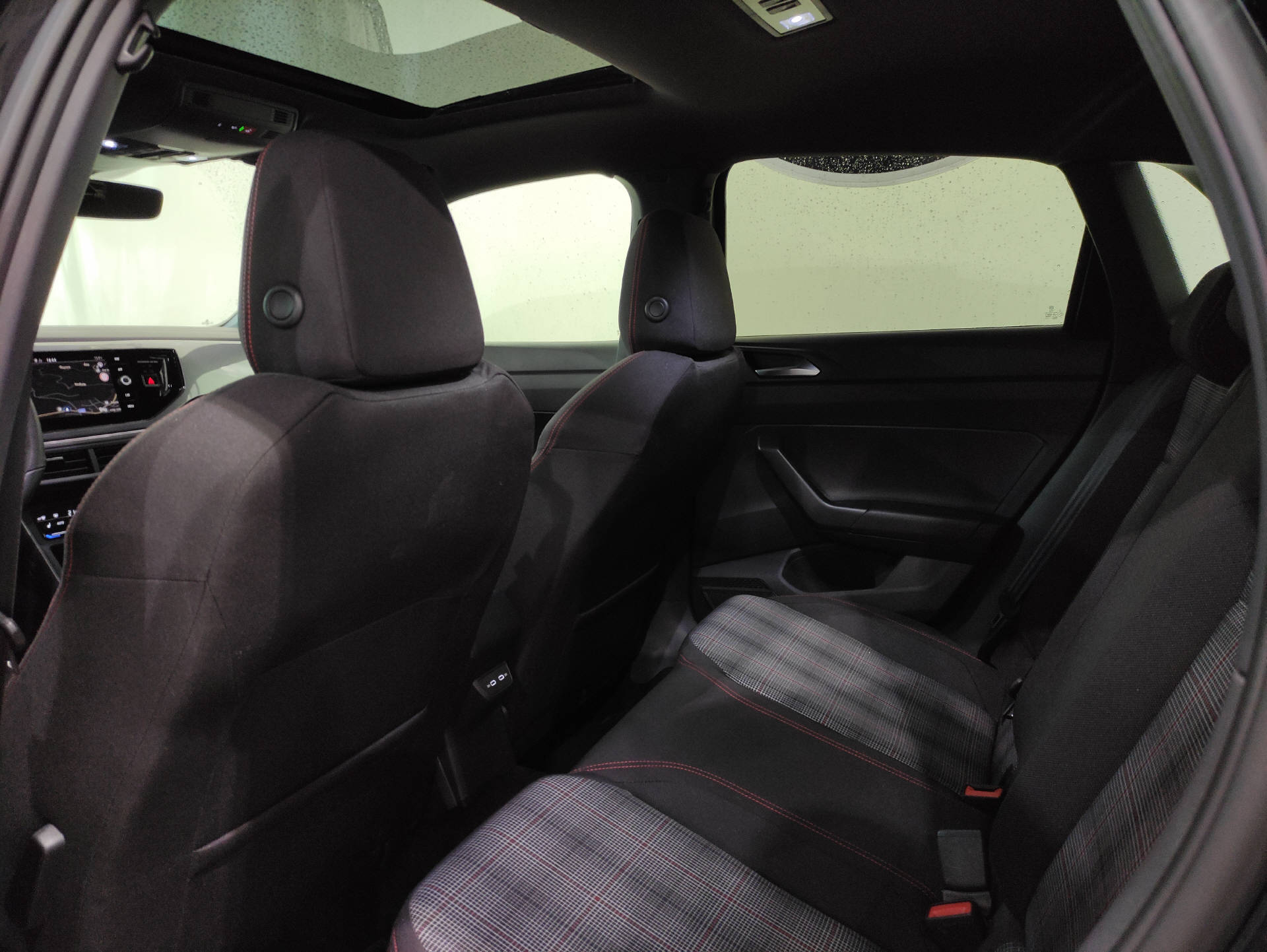 VW Polo 2.0 TSI GTI DSG - 12