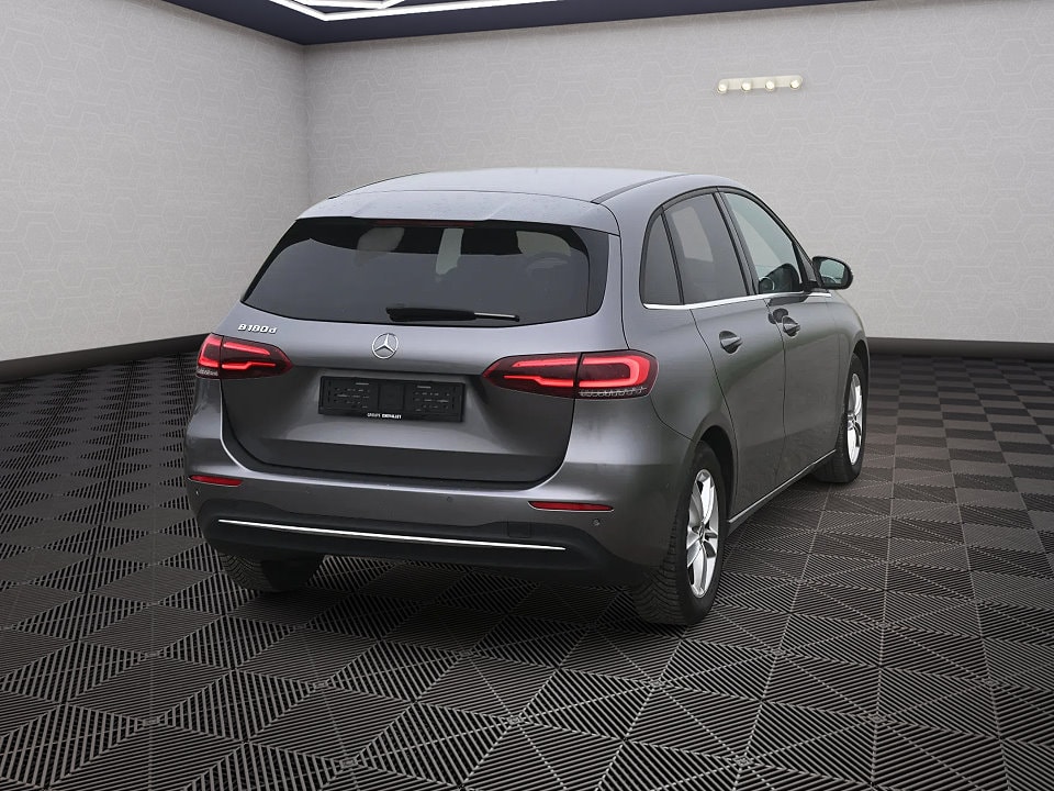MERCEDES-BENZ B 180 d 7G-DCT - 3