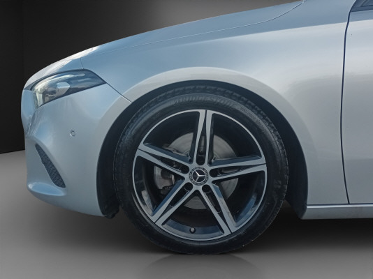 MERCEDES-BENZ A 200 Progressive - 6