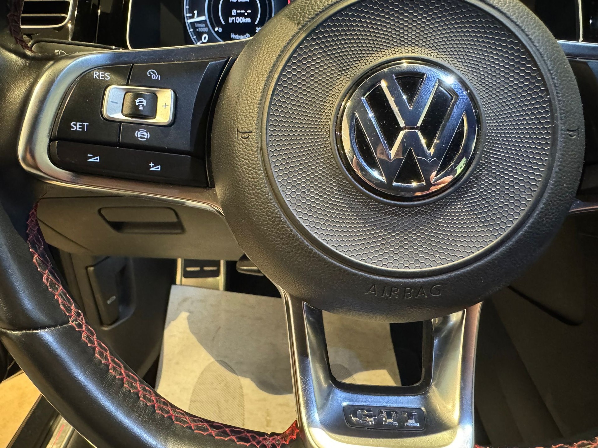 VW Golf VII 2.0 TSI GTI Performance DSG - 18