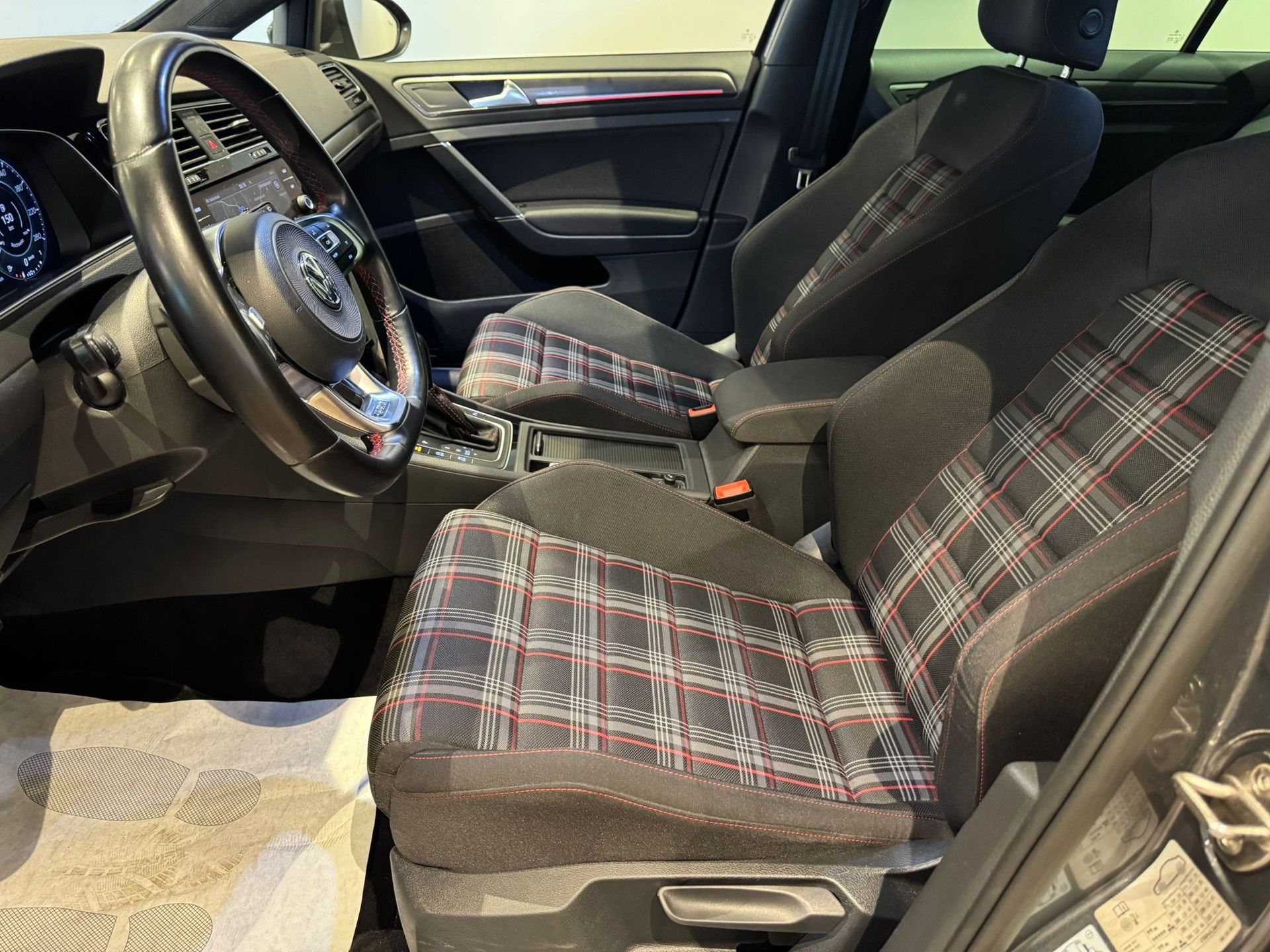 VW Golf VII 2.0 TSI GTI Performance DSG - 15