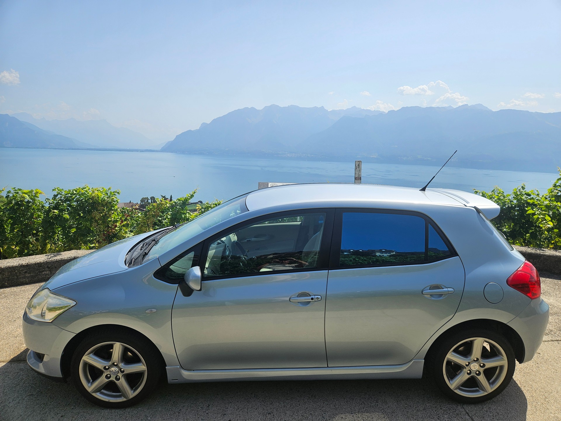 TOYOTA Auris 1.6 Linea Sol - 12