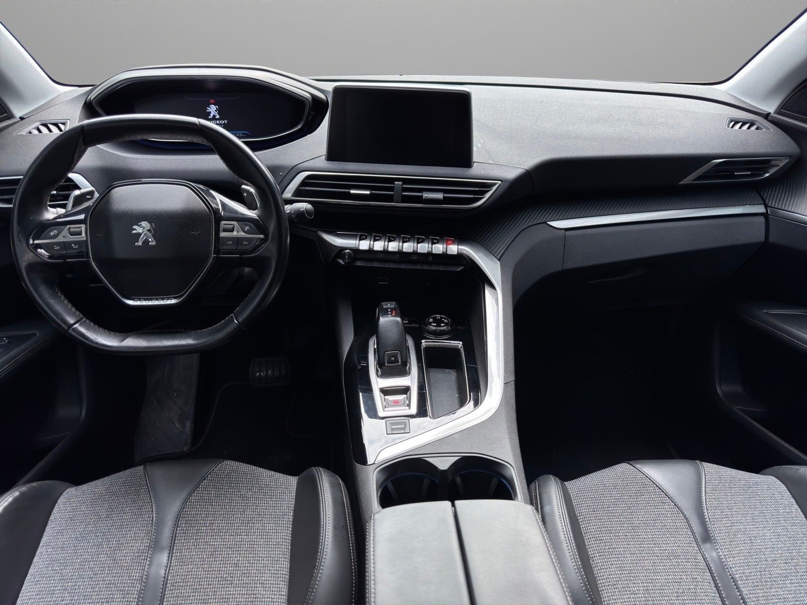 PEUGEOT 3008 1.6 THP Allure EAT - 9