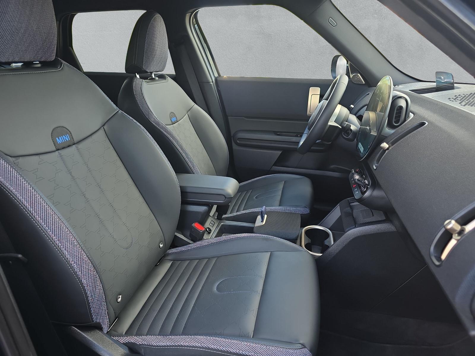 MINI Countryman S ALL4 U25 2.0i (CH) AHK - 13