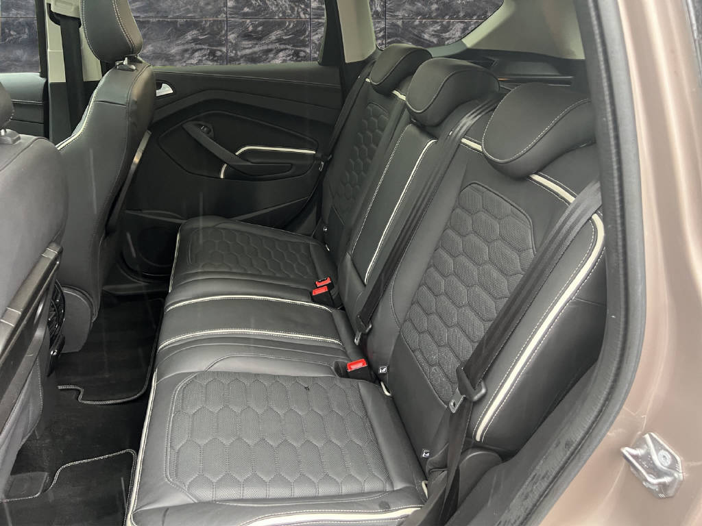 FORD Kuga 2.0 TDCi 180 Vignale - 7