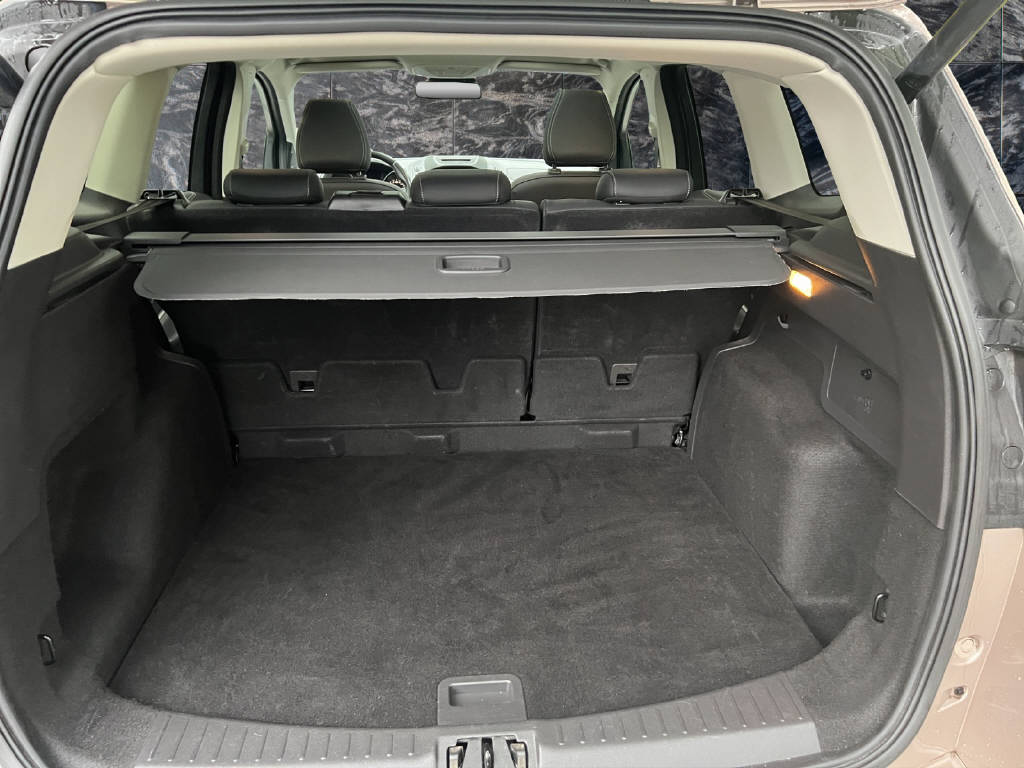 FORD Kuga 2.0 TDCi 180 Vignale - 8