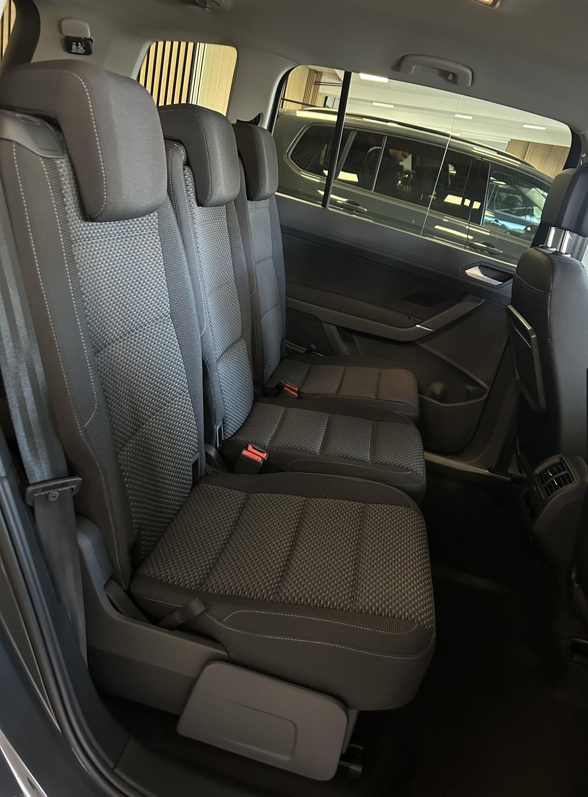 VW Touran 1.5 TSI Comfortline DSG 7 PLACES/7PLATZ - 20
