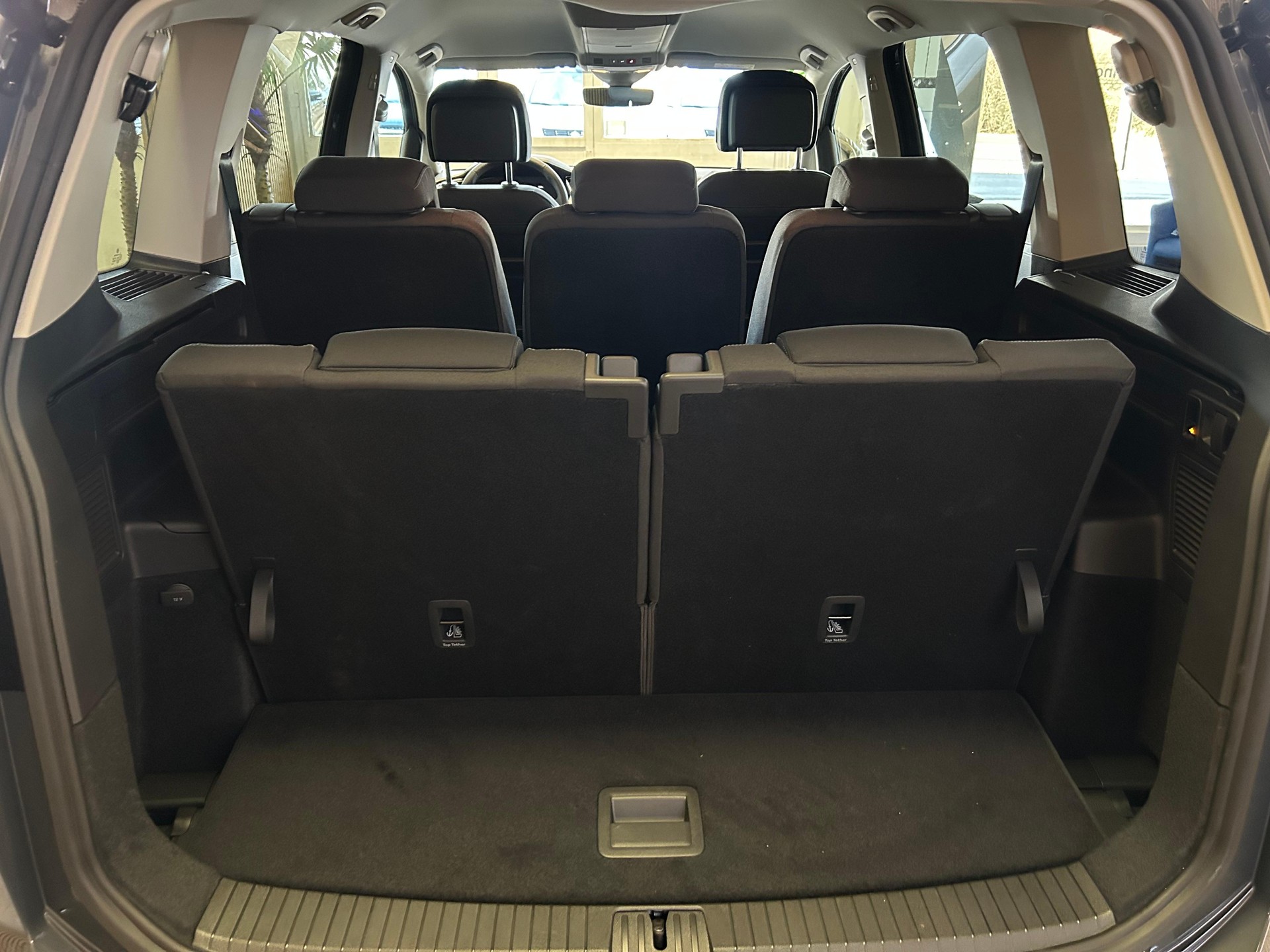 VW Touran 1.5 TSI Comfortline DSG 7 PLACES/7PLATZ - 23