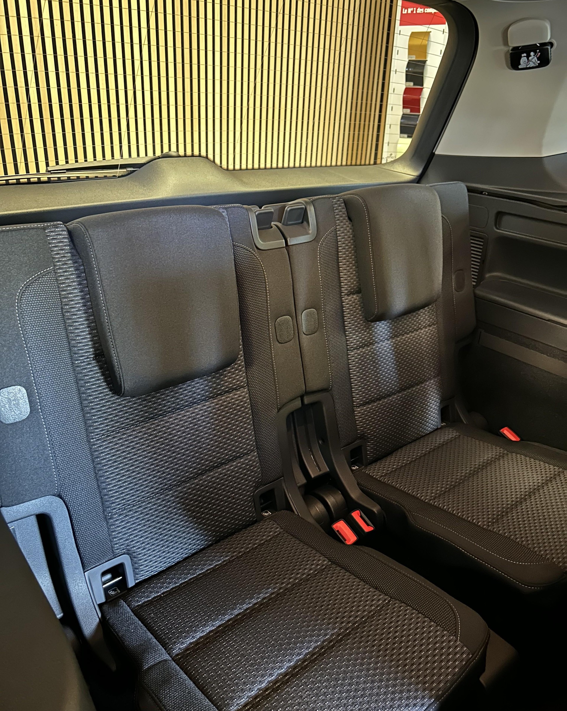 VW Touran 1.5 TSI Comfortline DSG 7 PLACES/7PLATZ - 22