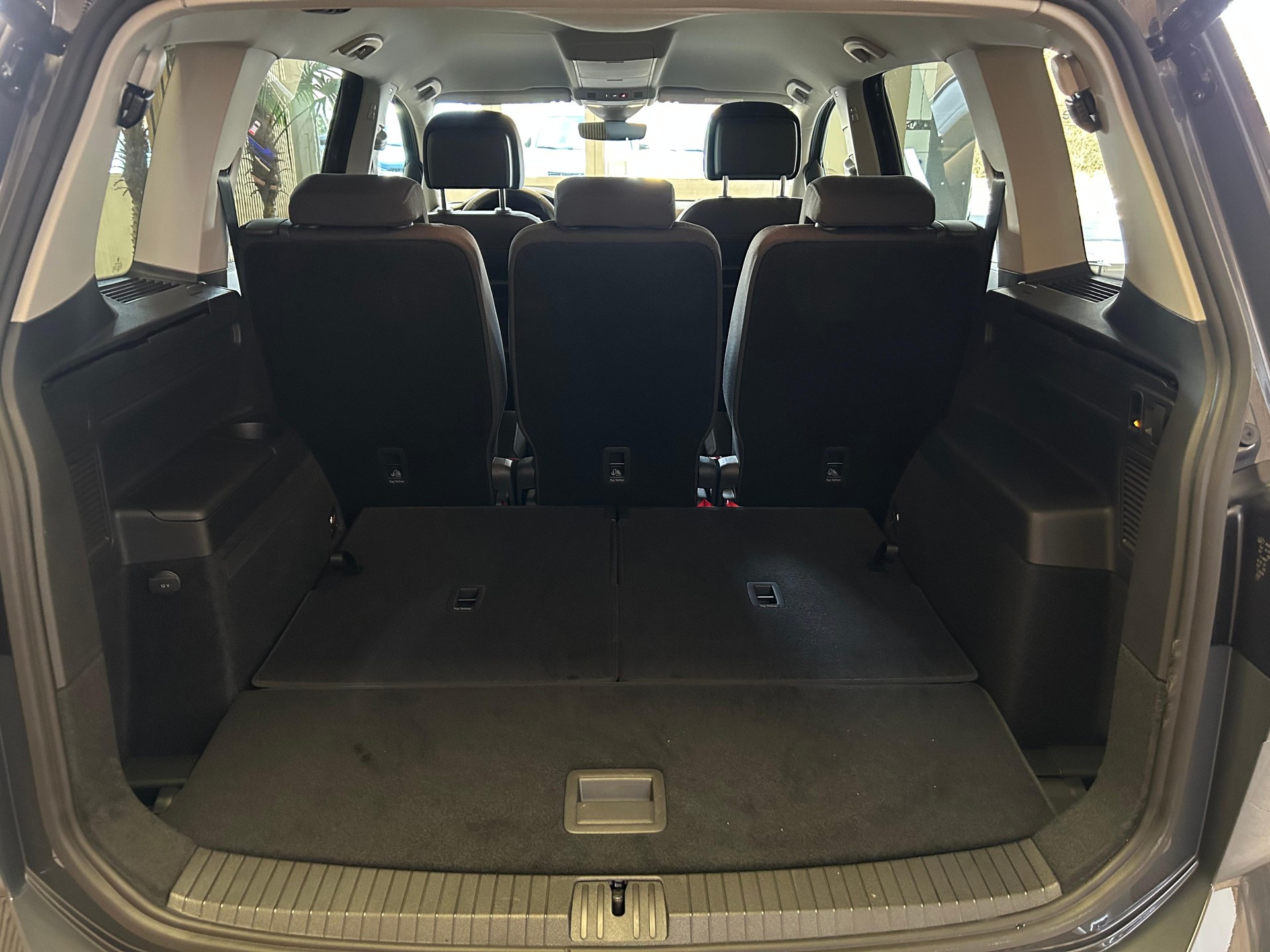VW Touran 1.5 TSI Comfortline DSG 7 PLACES/7PLATZ - 27